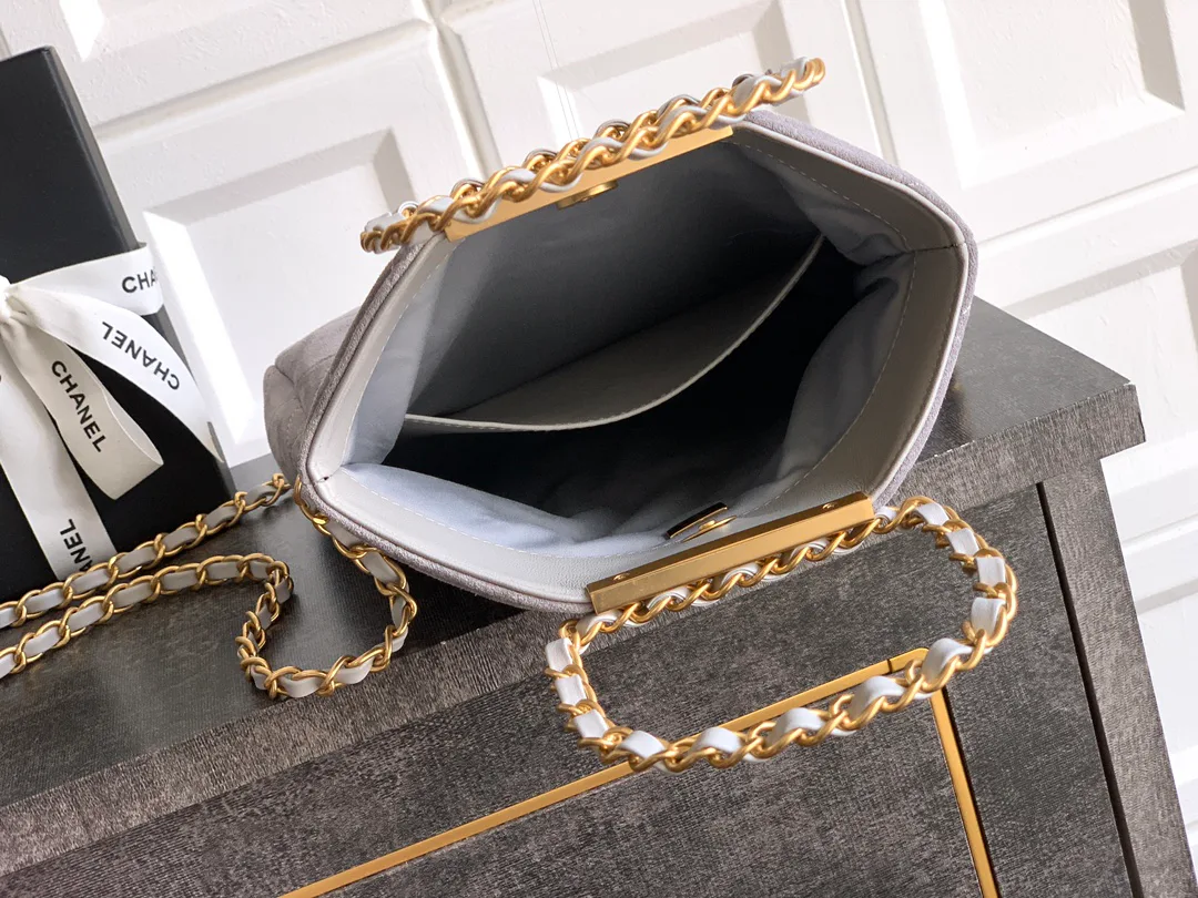 Классические Сумки Женские Chanel 11646568