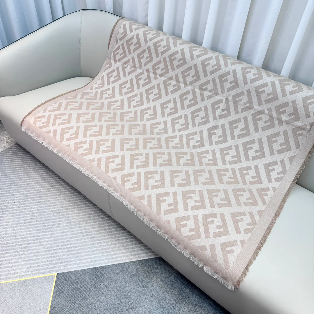 Шарфы Fendi 3968