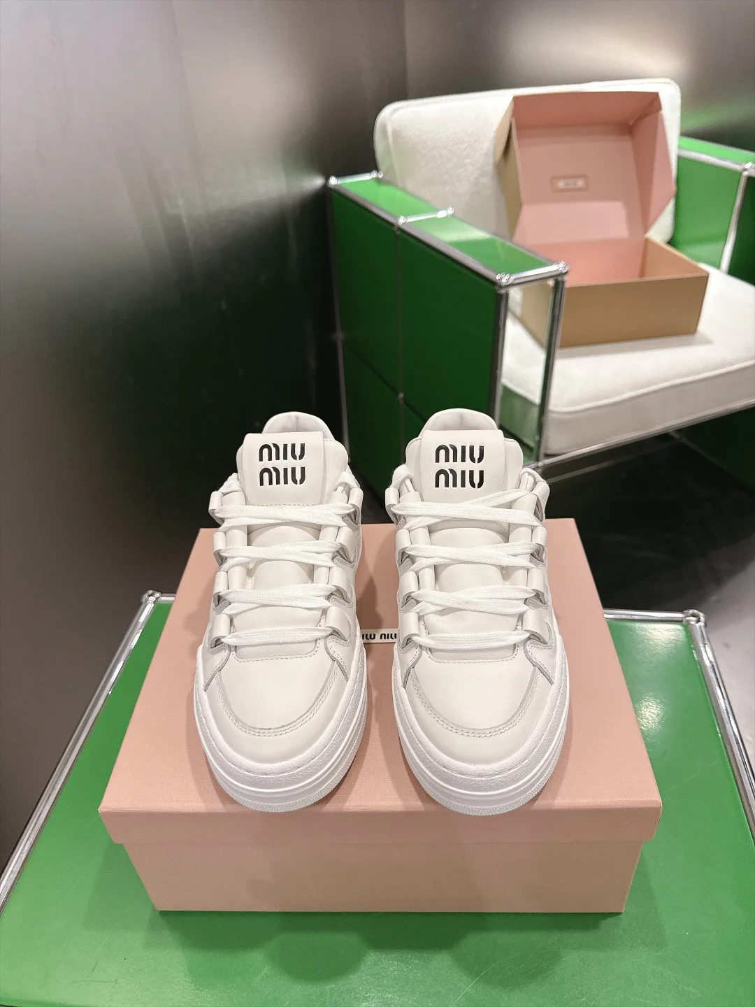 Кроссовки Женские Miu Miu 17963919