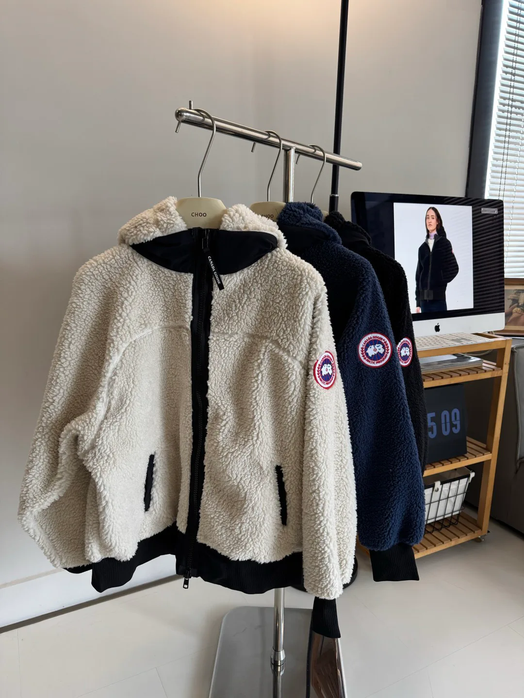 Куртки И Пуховики Женские Canada Goose 335481