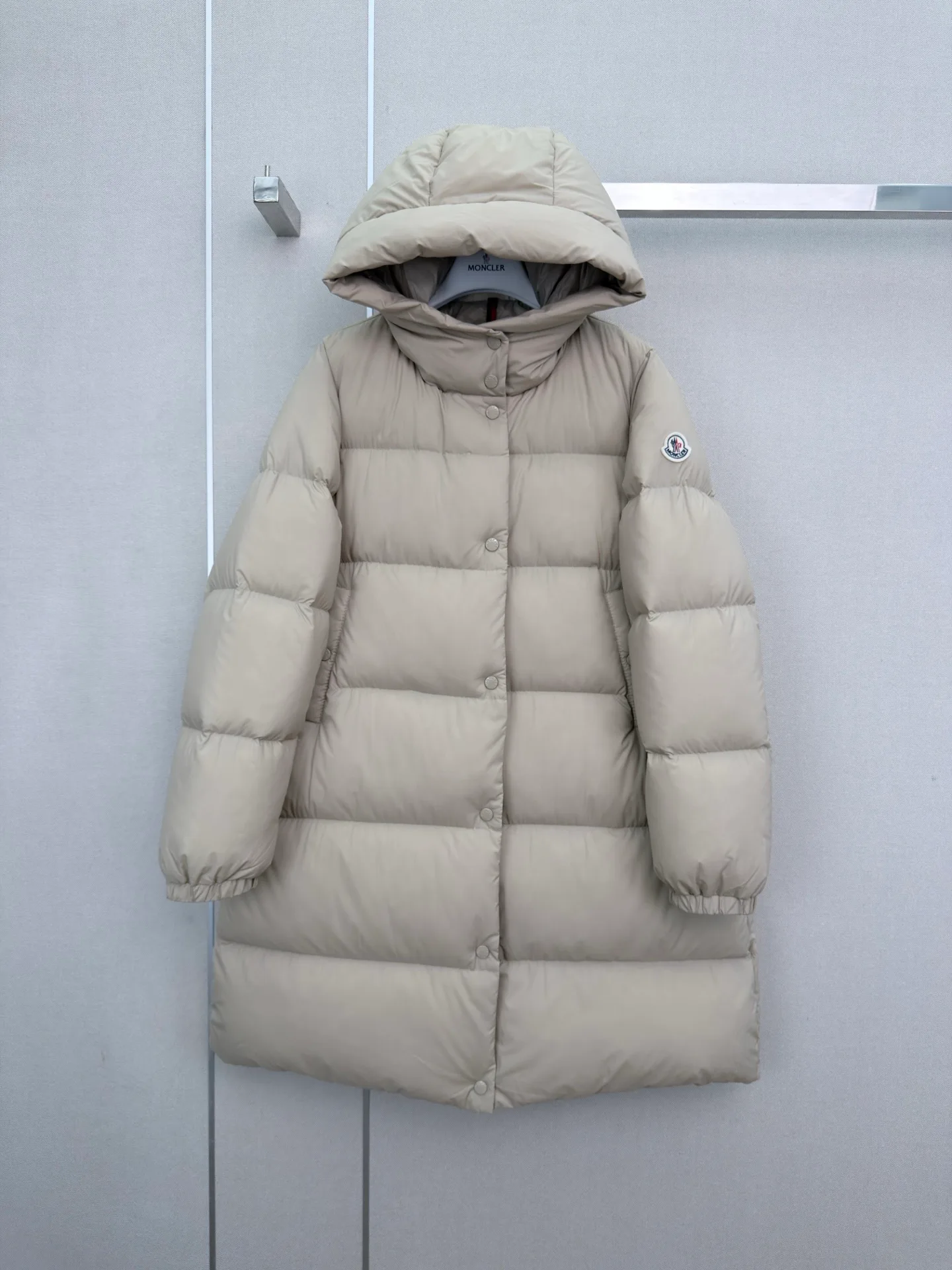 Куртки И Пуховики Женские Moncler 18600948