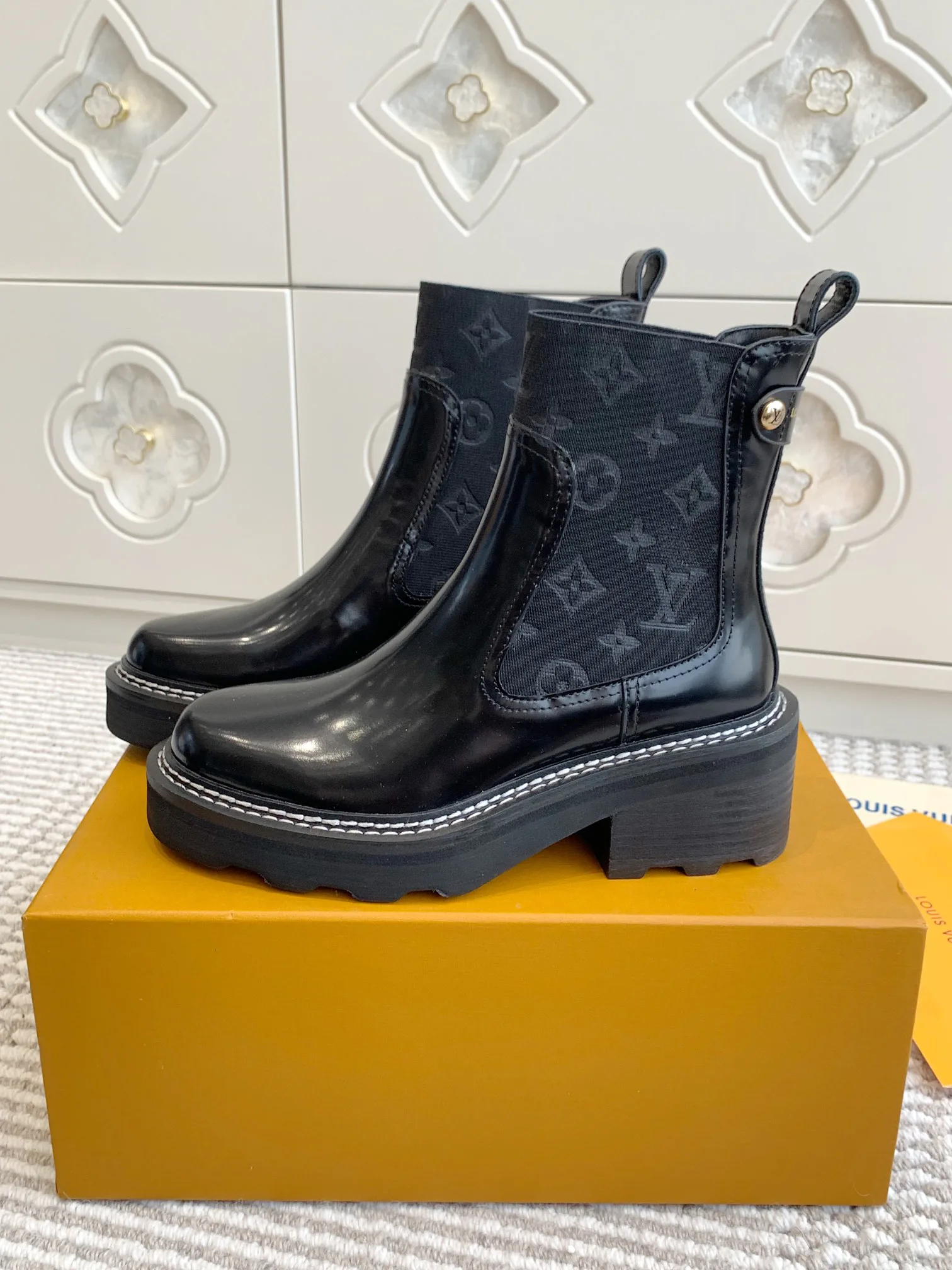 Ботинки Женские Louis Vuitton 1595767
