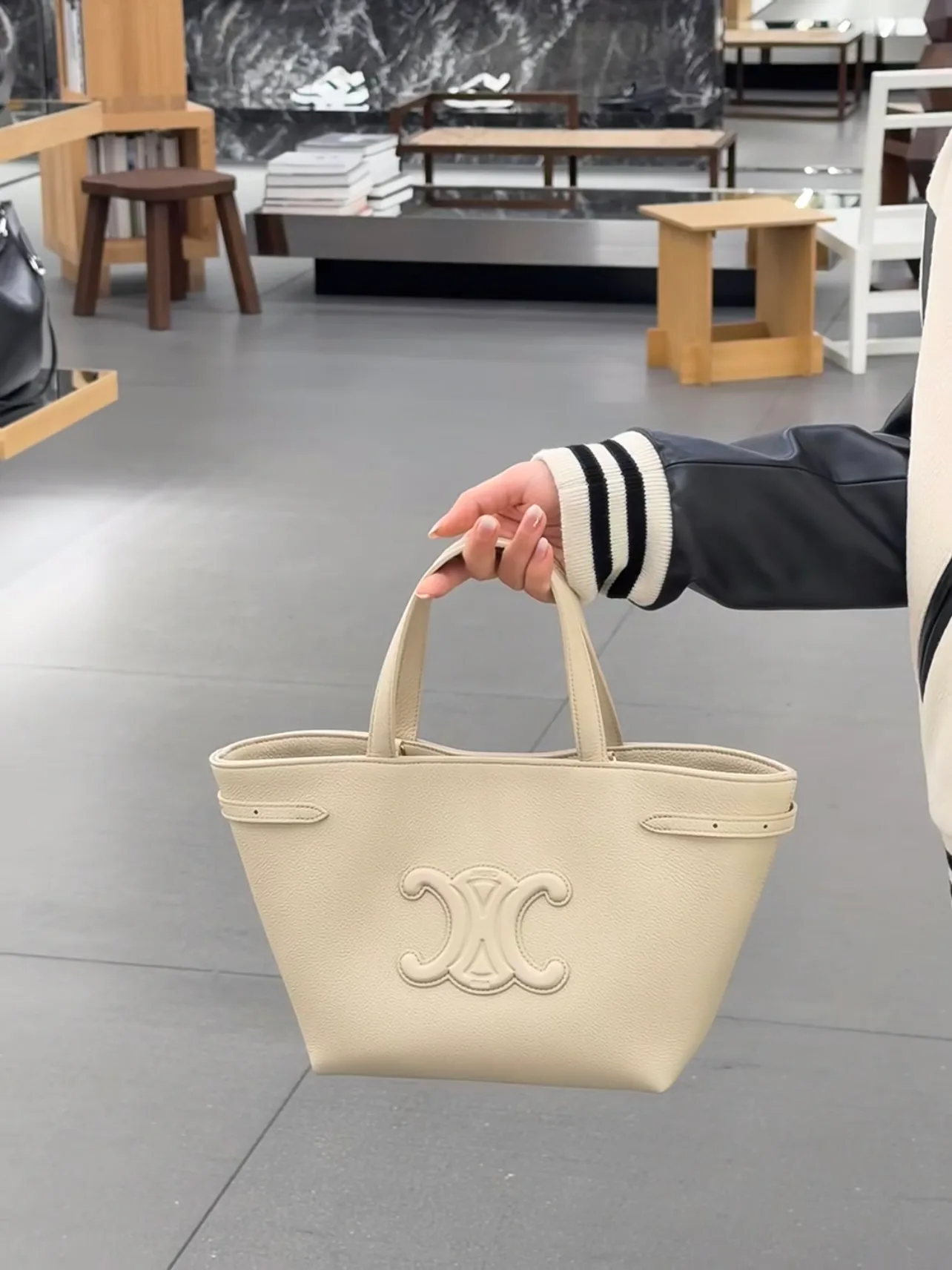 Классические Сумки Женские Celine 49383