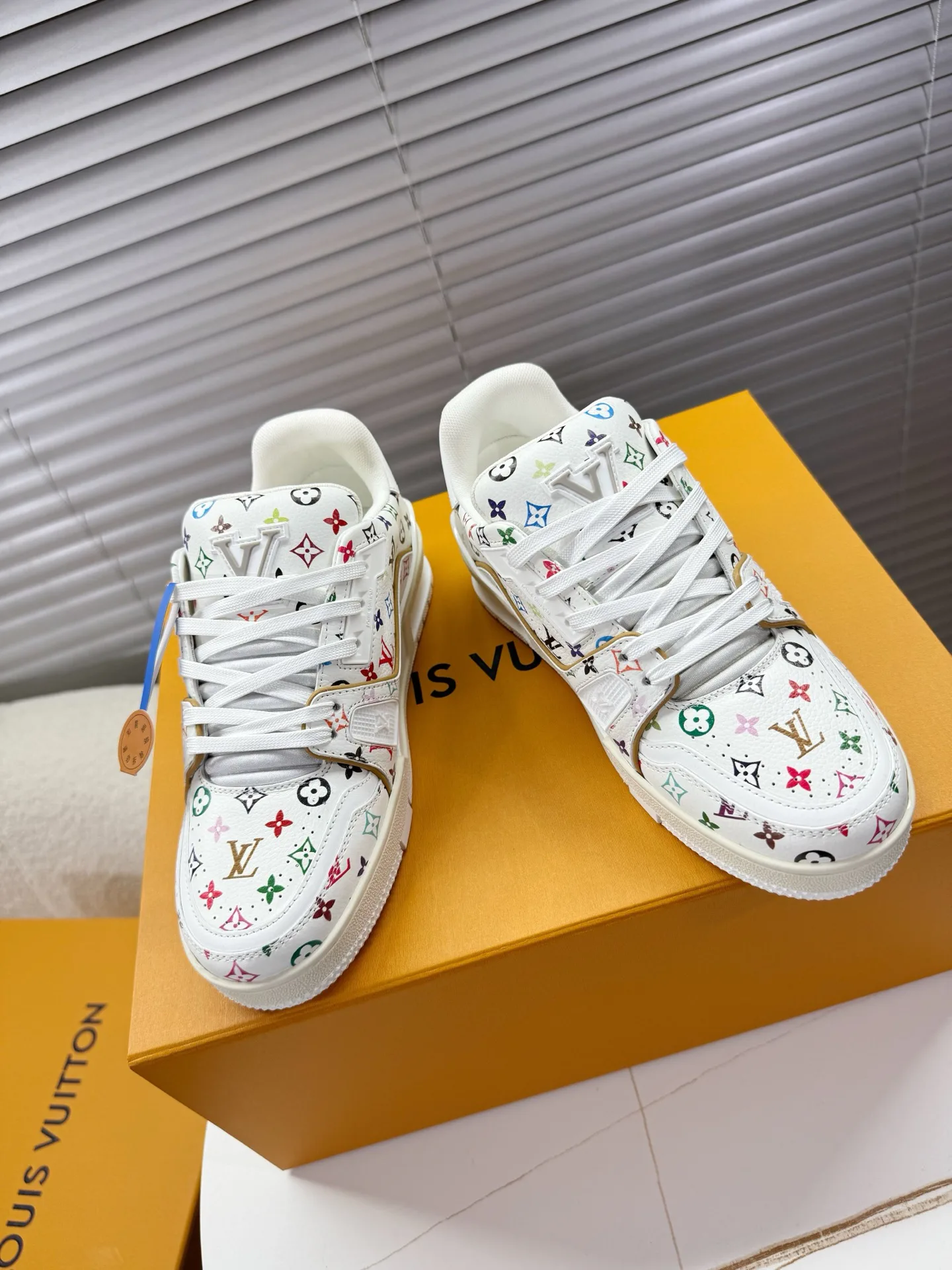 Кроссовки Женские Louis Vuitton 5049252