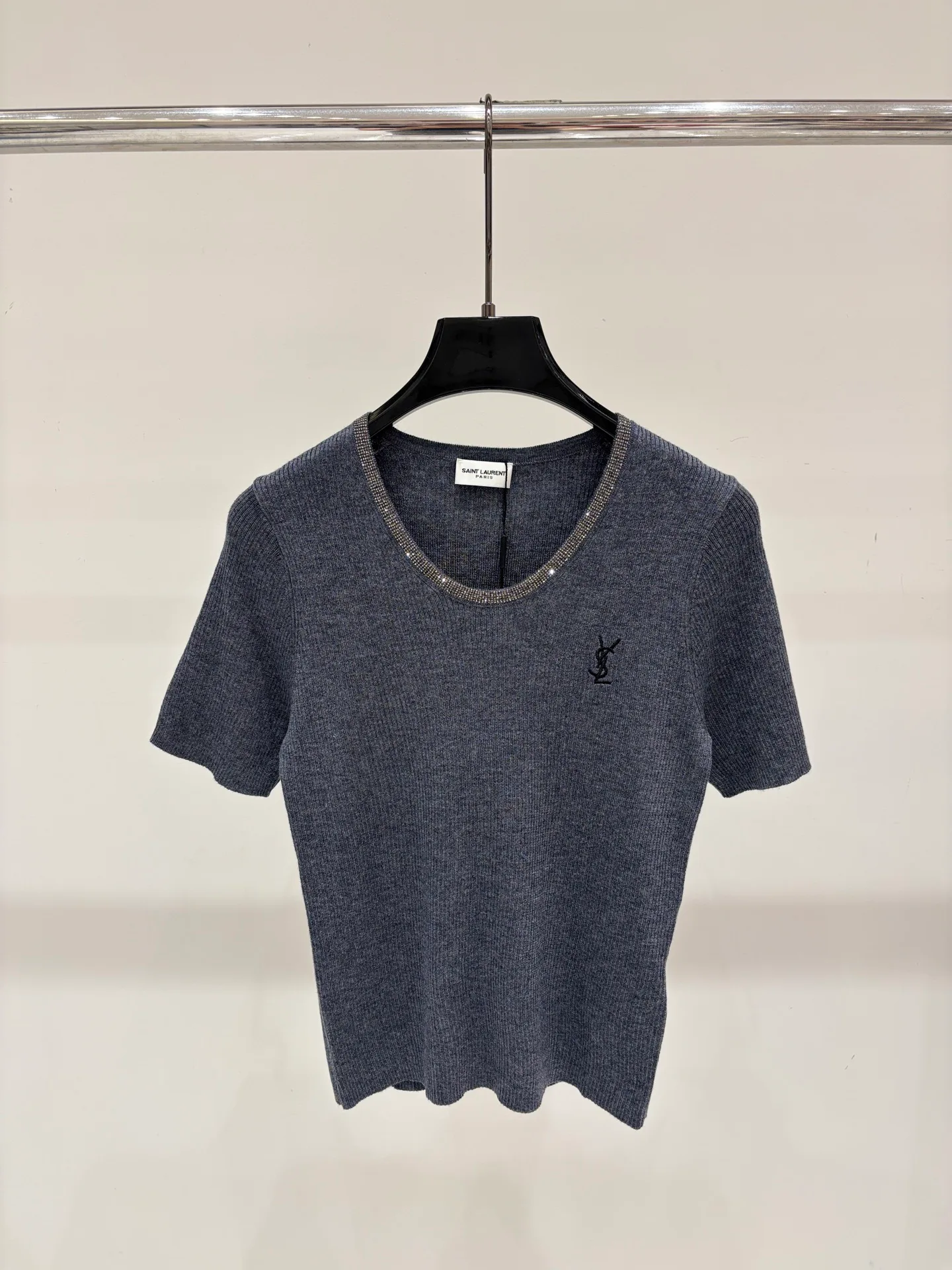 Футболки Женские Saint Laurent 18779077