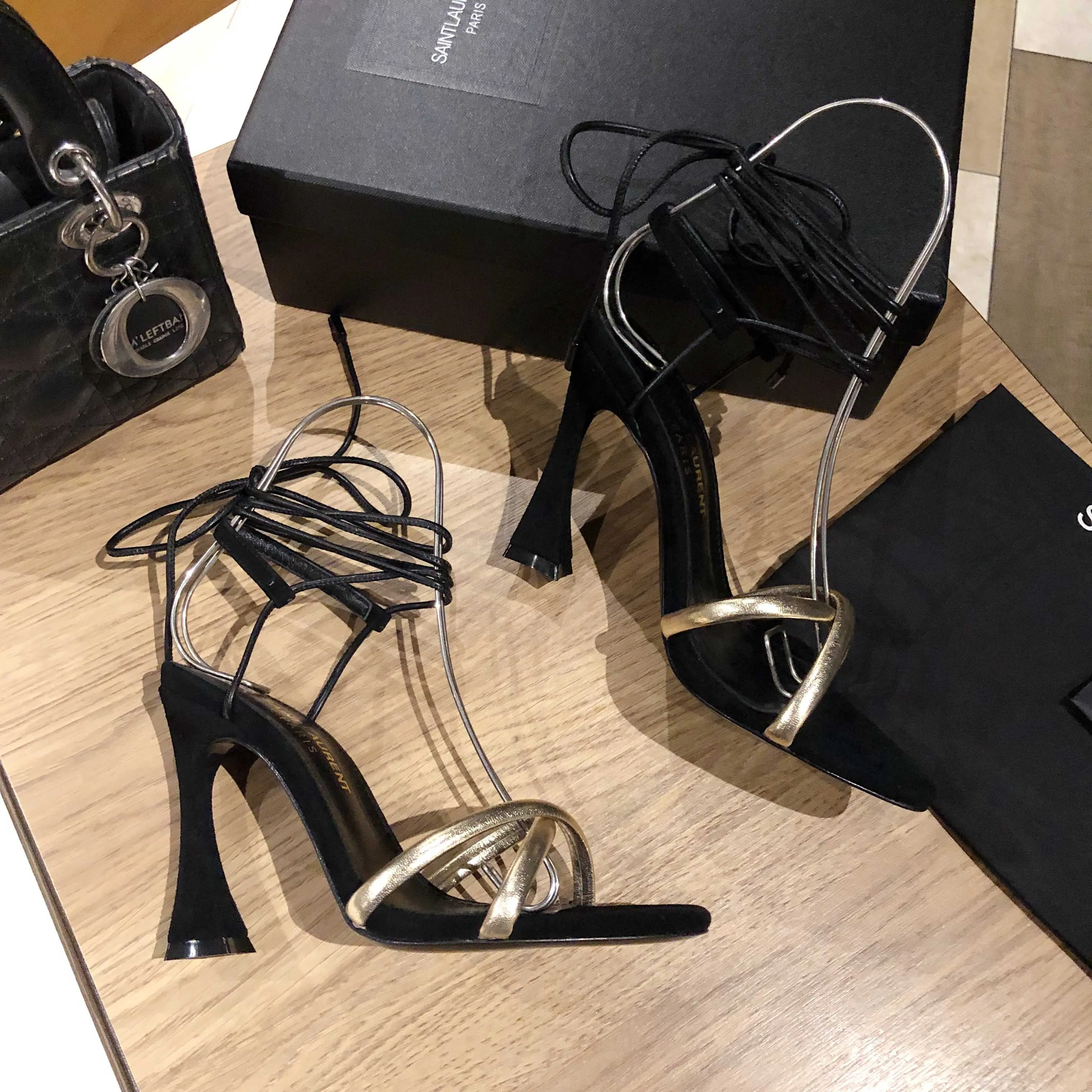 Босоножки Женские Saint Laurent 11220451