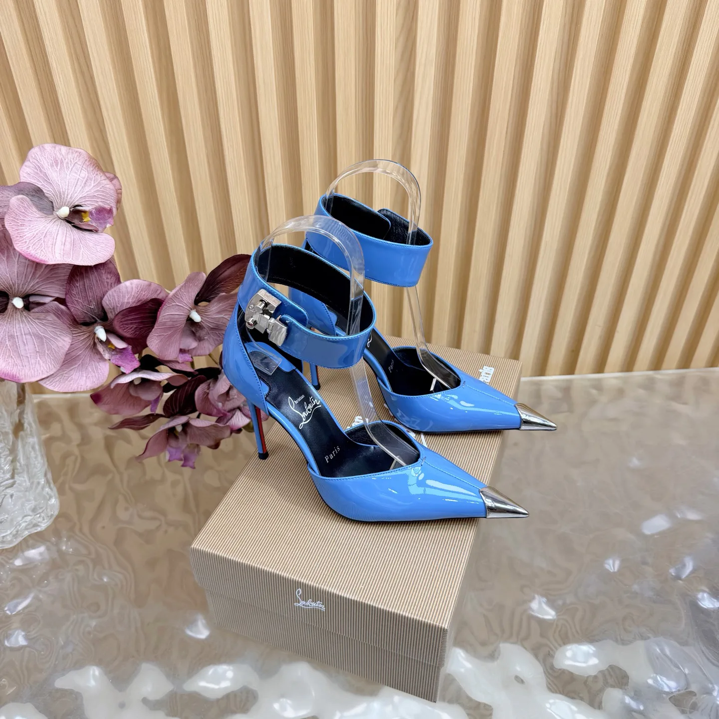 Туфли Женские Christian Louboutin 913120