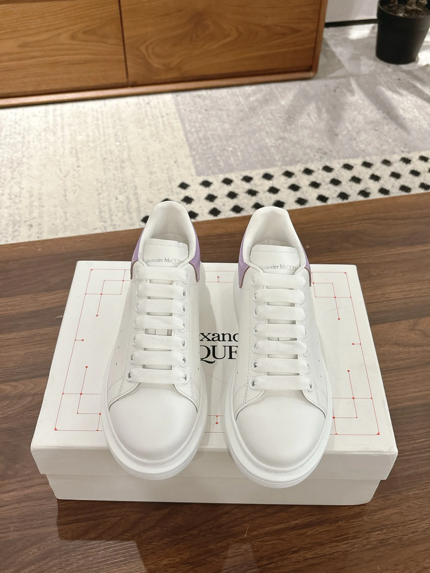 Кроссовки Женские Alexander Mcqueen 18373665