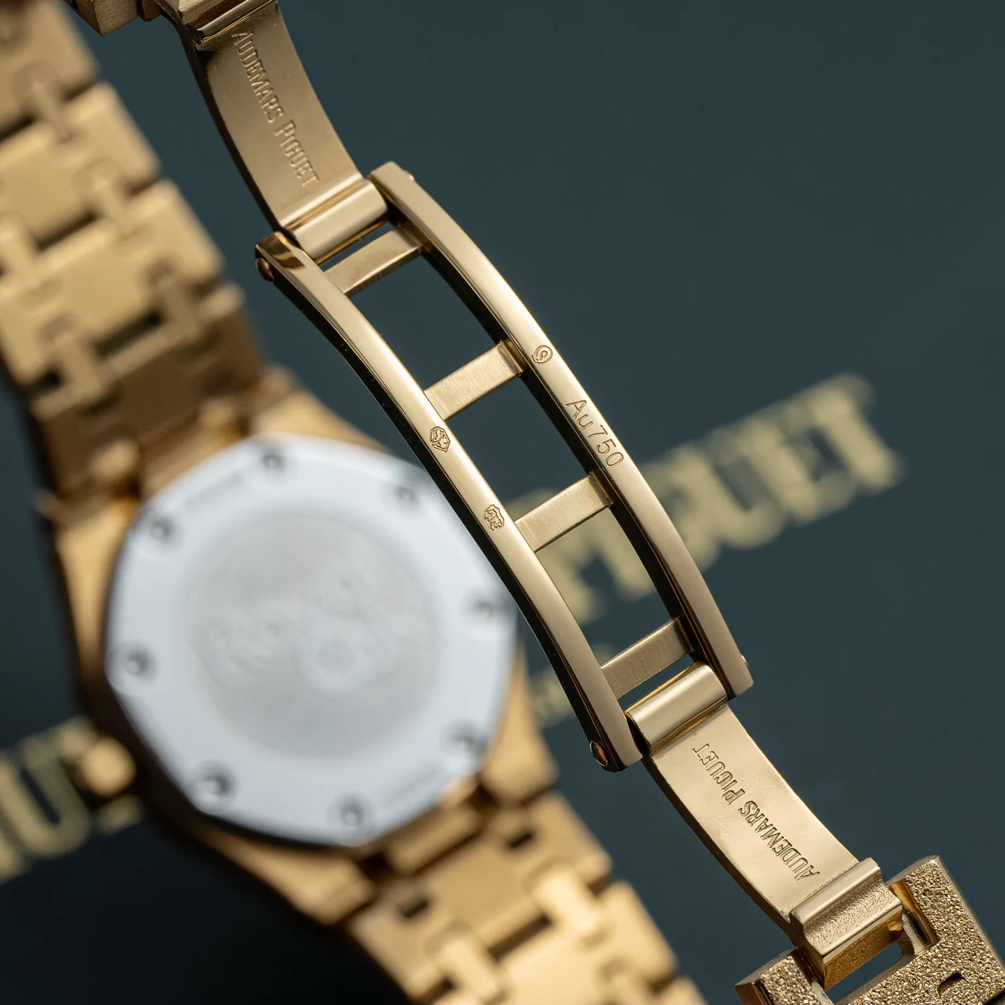 Часы Женские Audemars Piguet 11420117