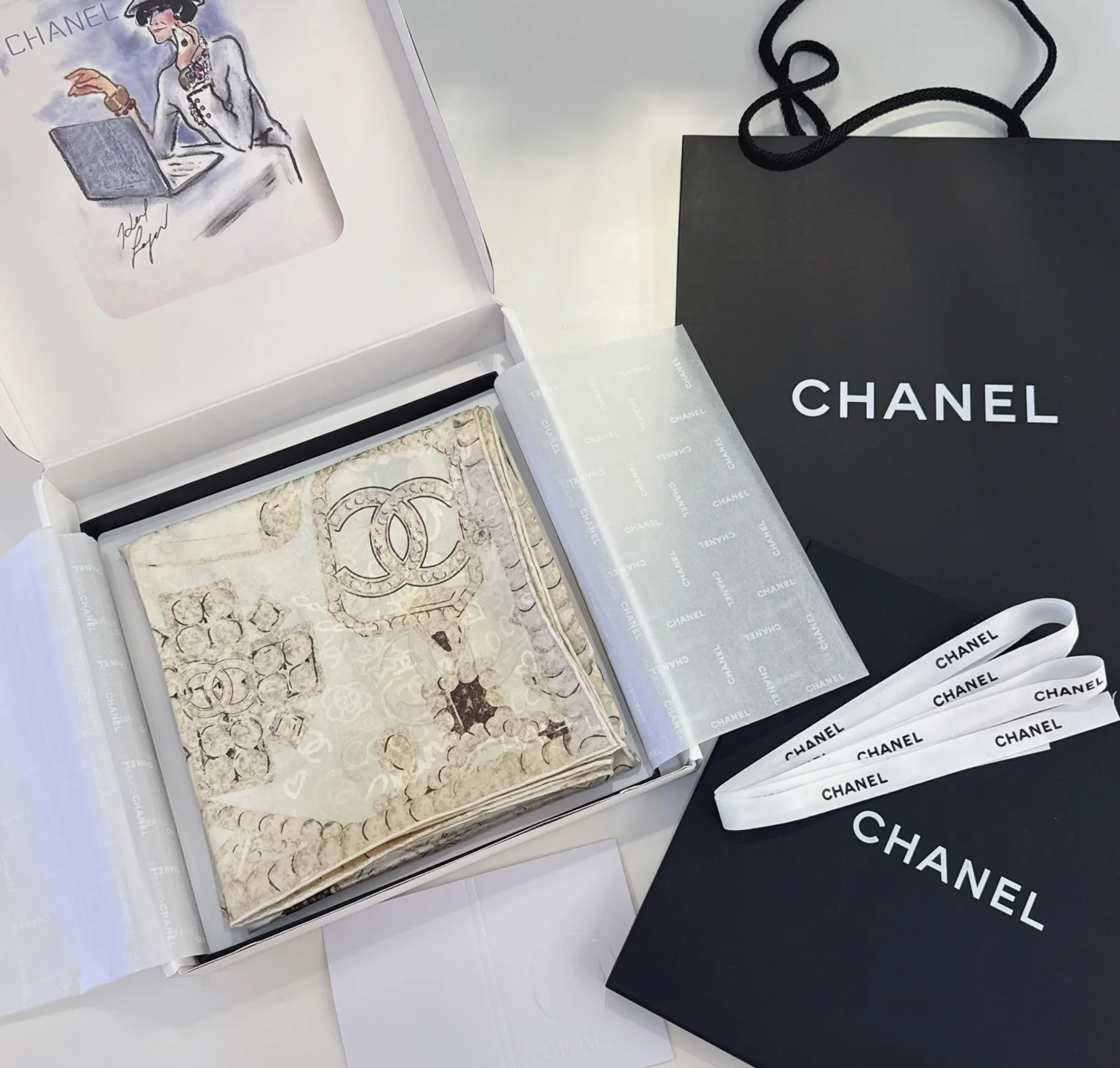 Платки Chanel 17188573