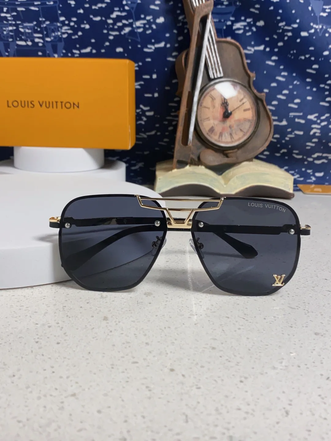 Очки Louis Vuitton 13135673