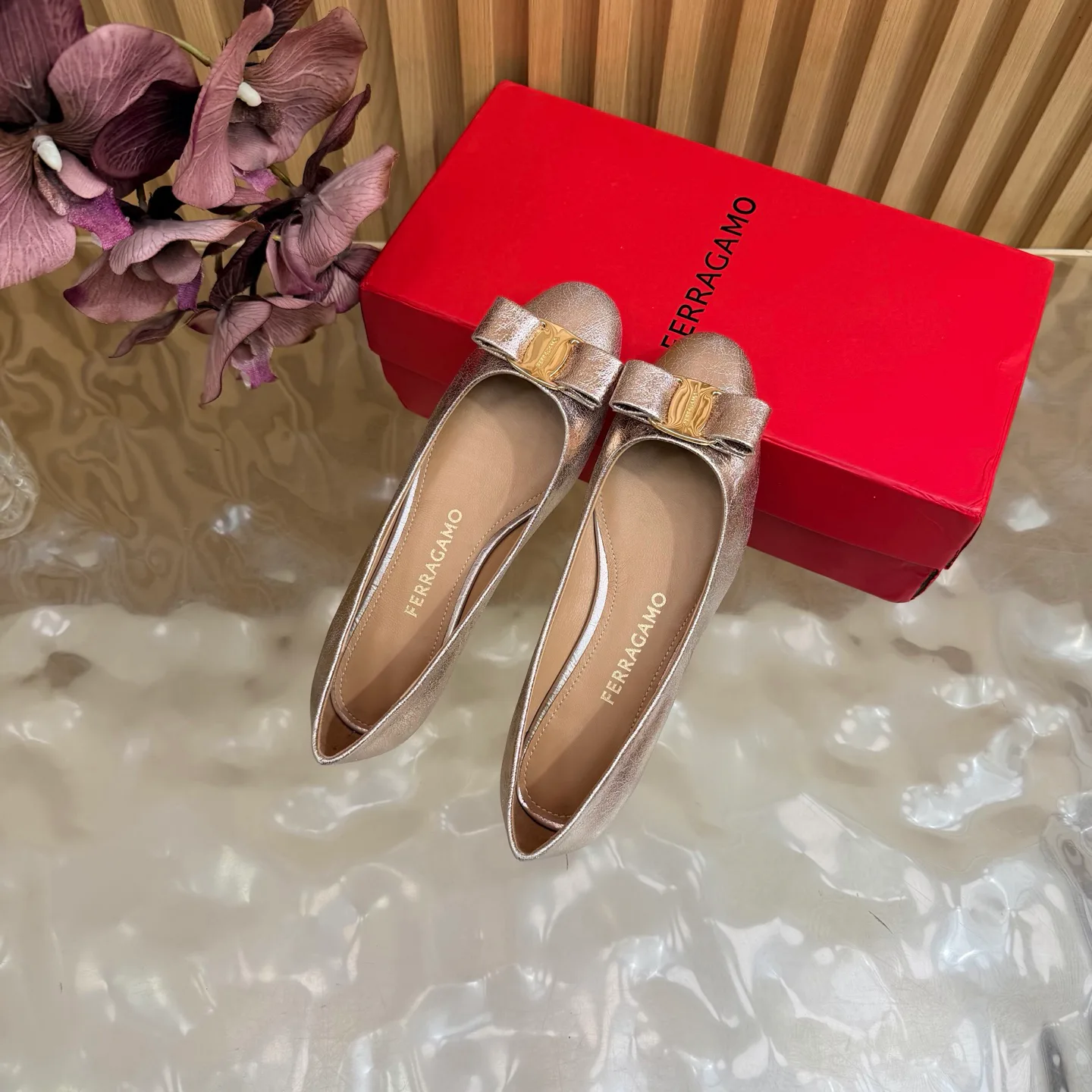 Балетки Женские Salvatore Ferragamo 18764098
