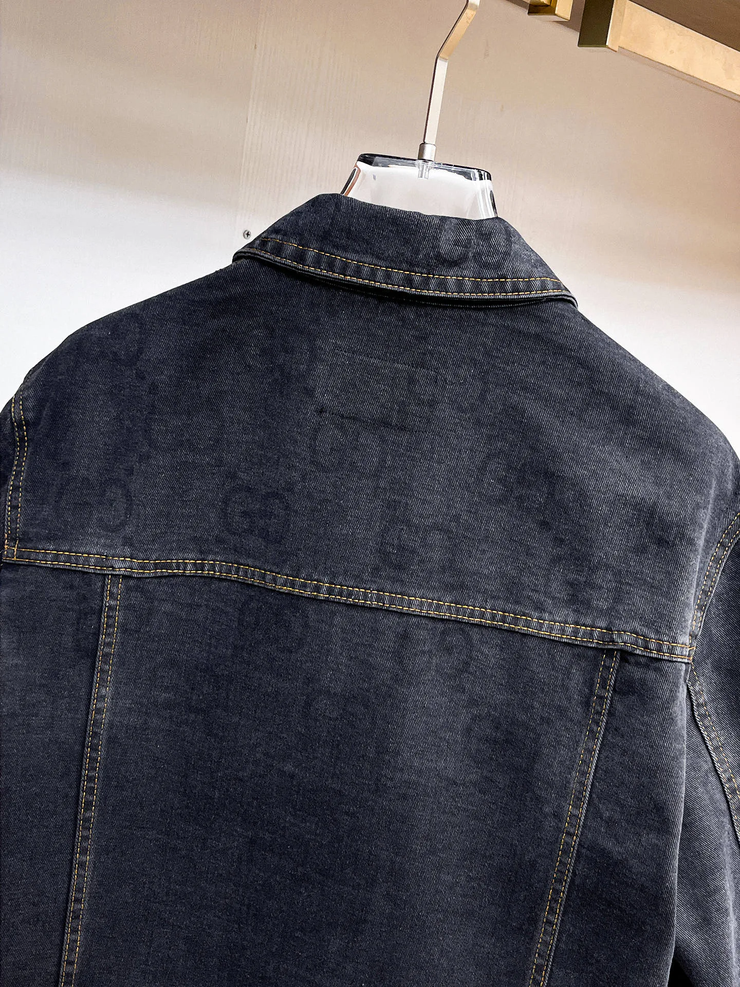 Куртки И Пуховики Мужские Gucci 18197231