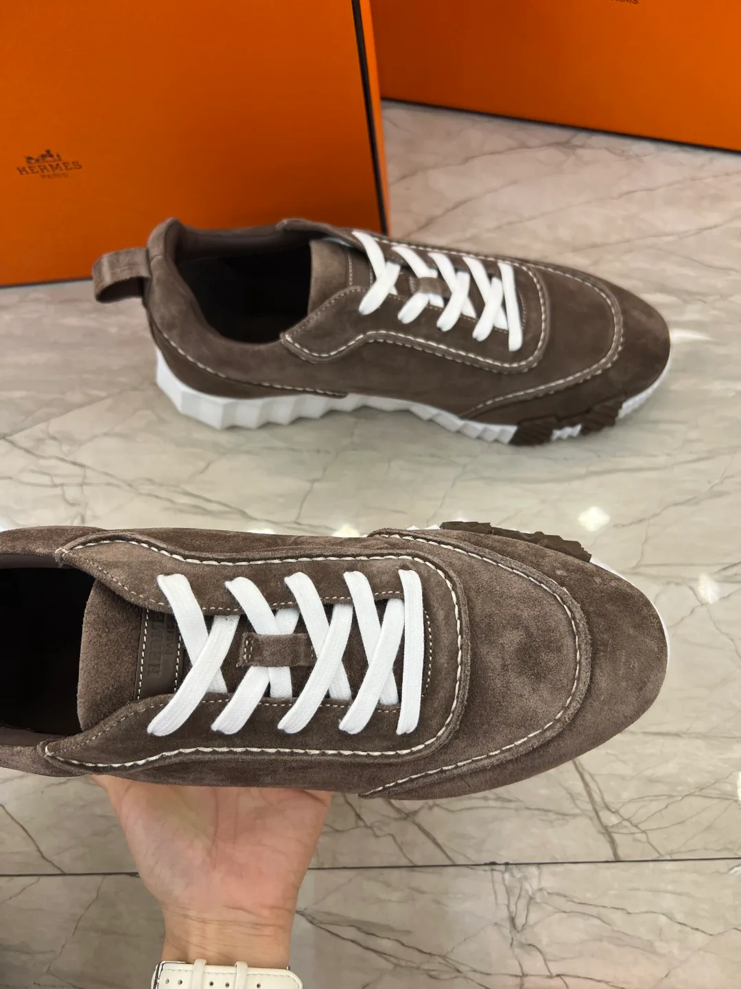 Кроссовки Женские Hermes 18679650