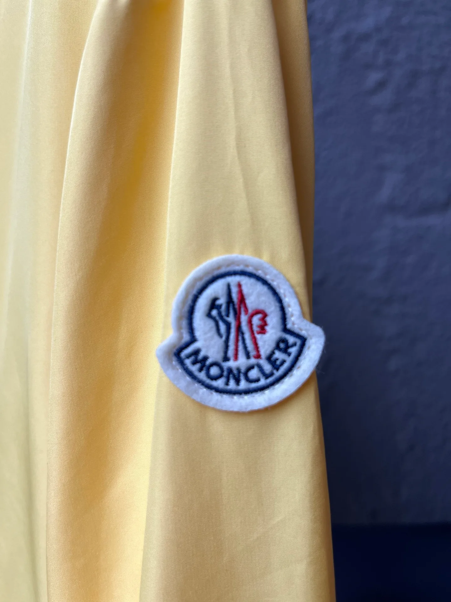 Куртки И Пуховики Женские Moncler 14179716