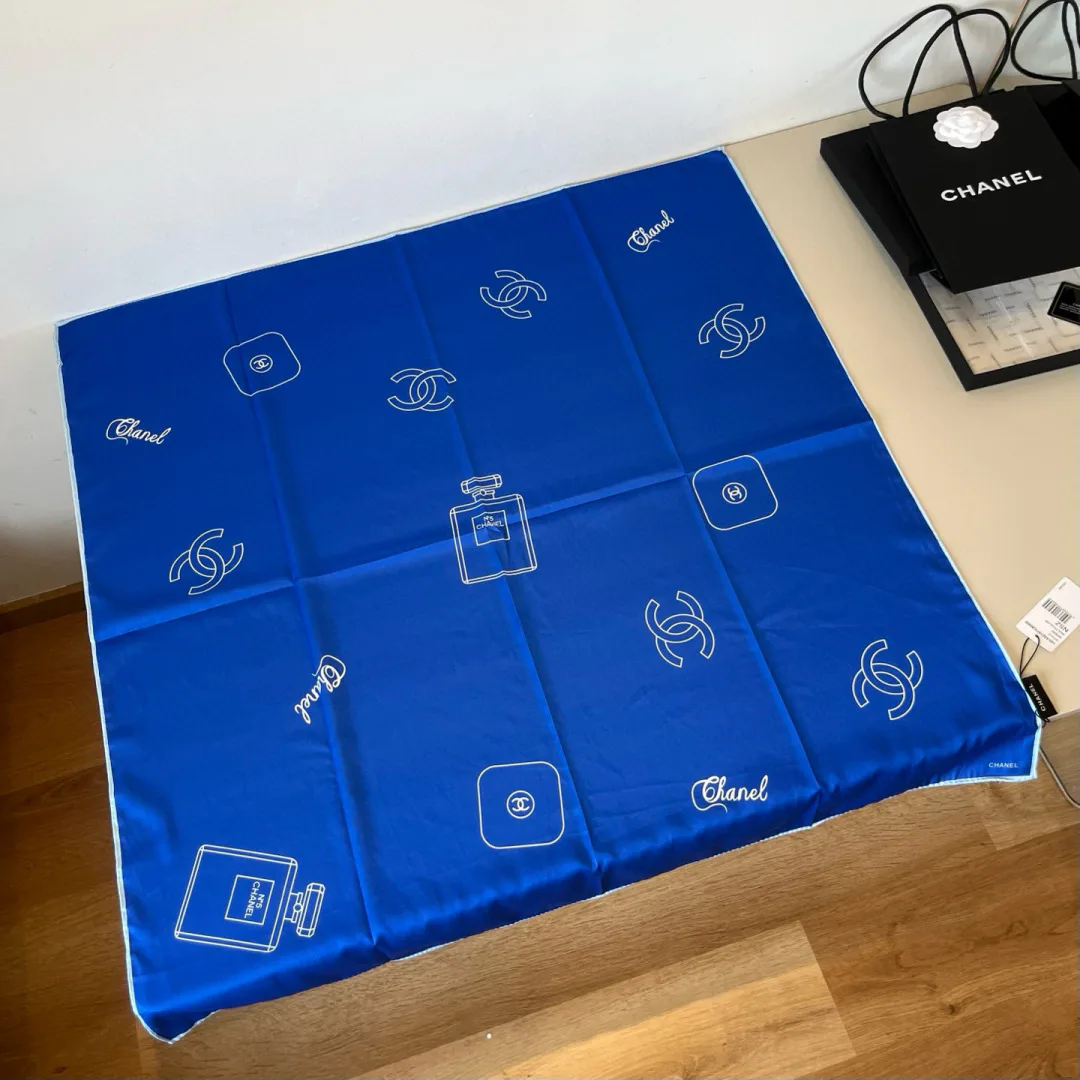 Платки Chanel 11362343