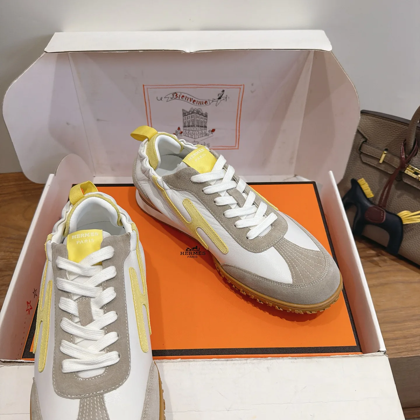 Кроссовки Женские Hermes 18729595
