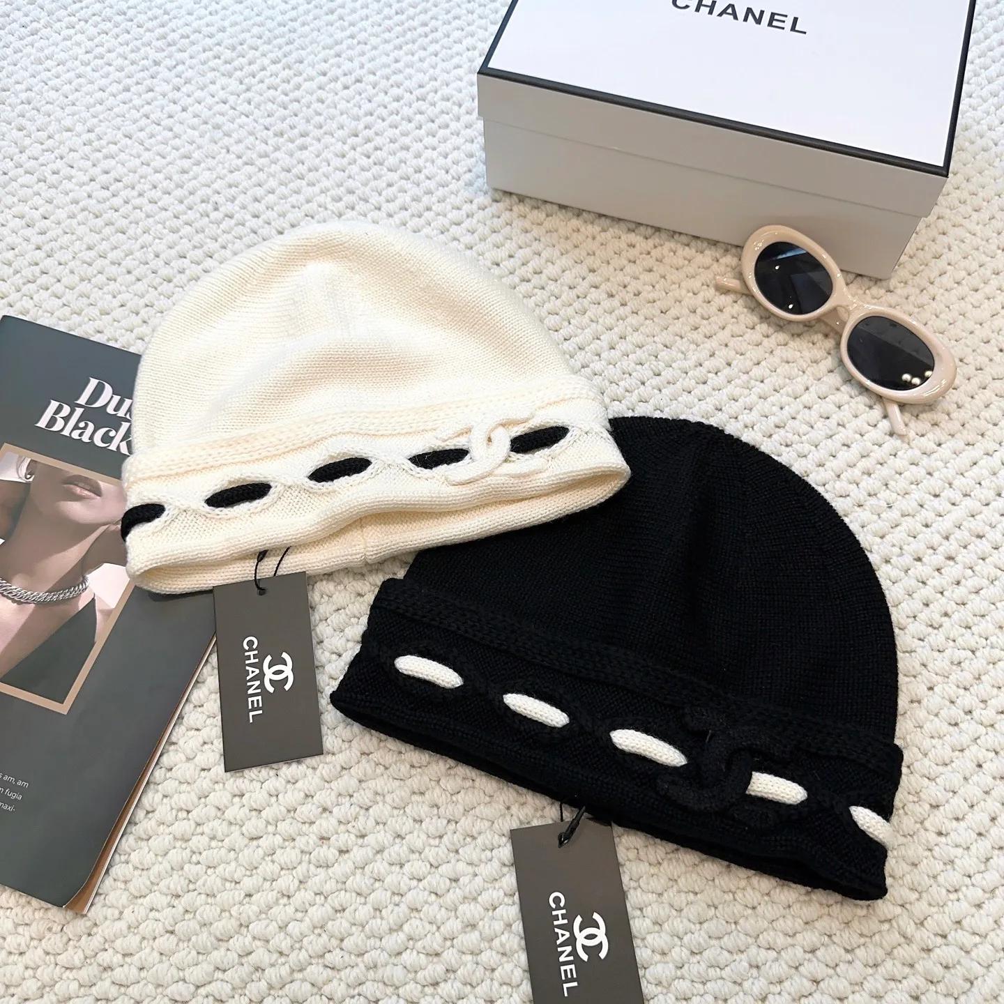 Головные Уборы Chanel 18445728