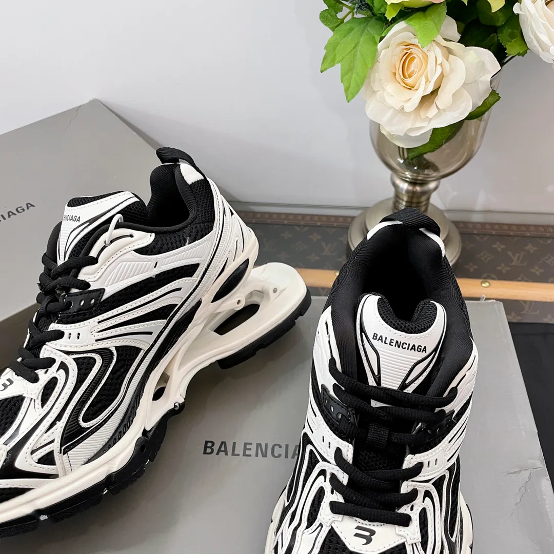 Кроссовки Женские Balenciaga 12656252