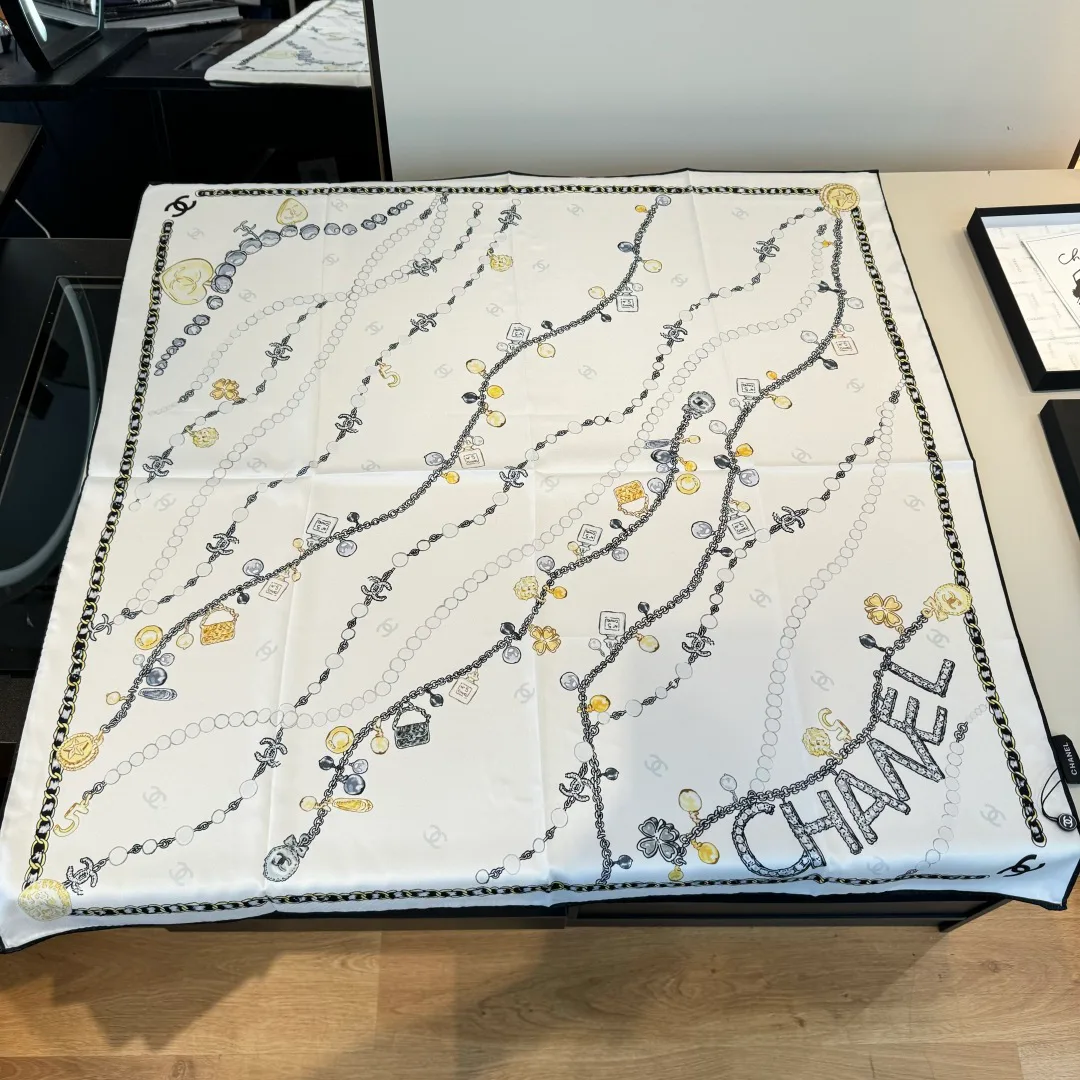 Платки Chanel 10978322