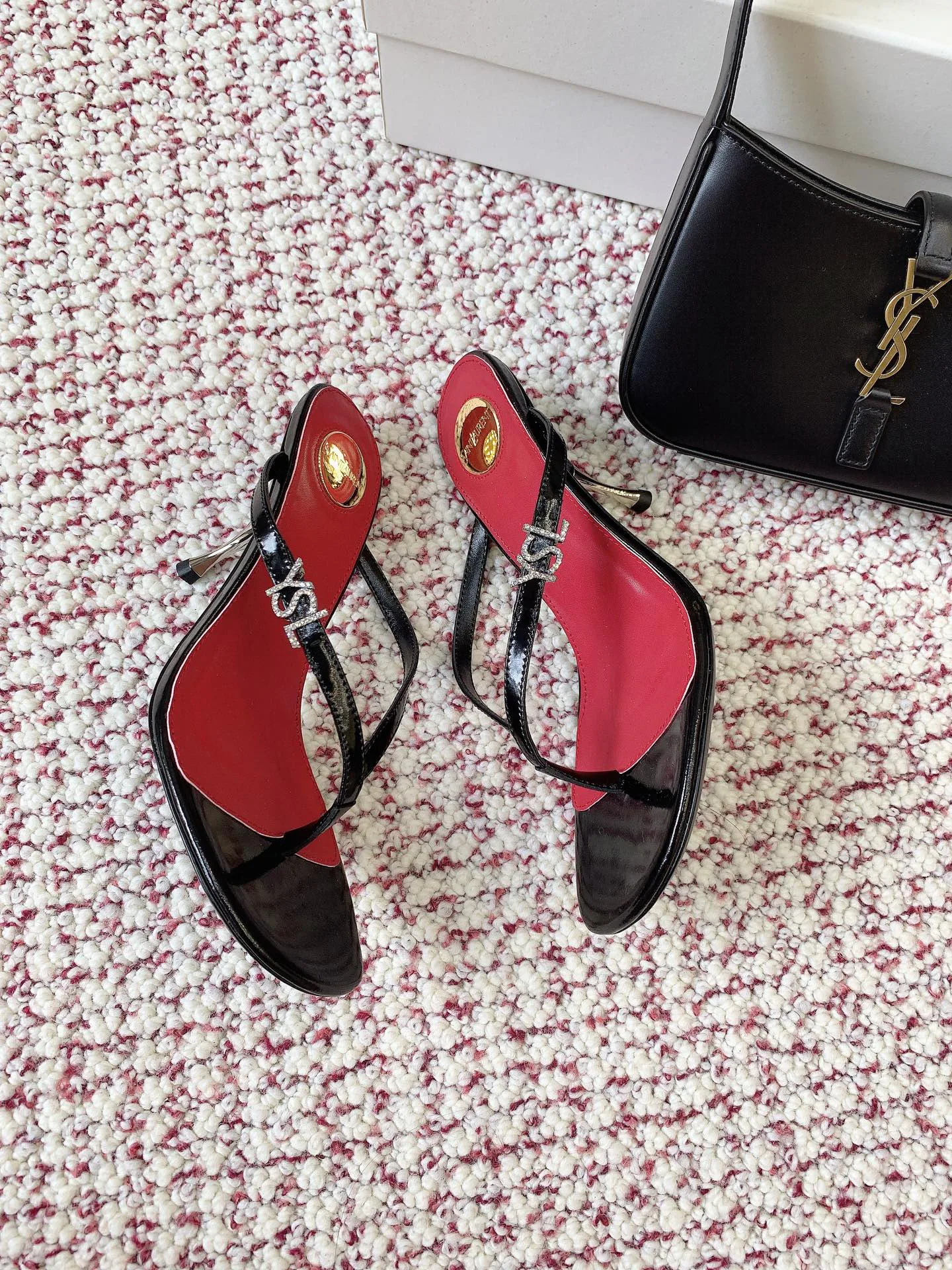 Босоножки Женские Saint Laurent 13151771