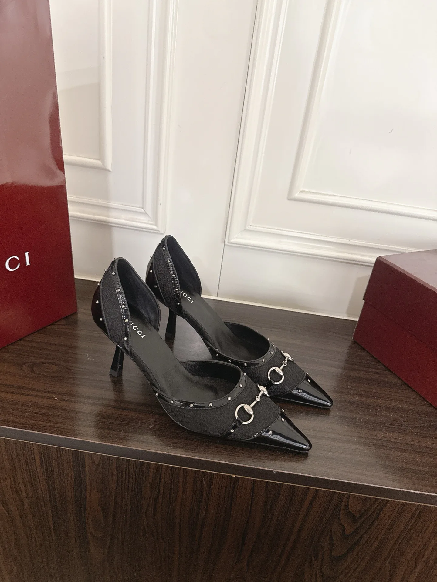 Туфли Женские Gucci 18135592
