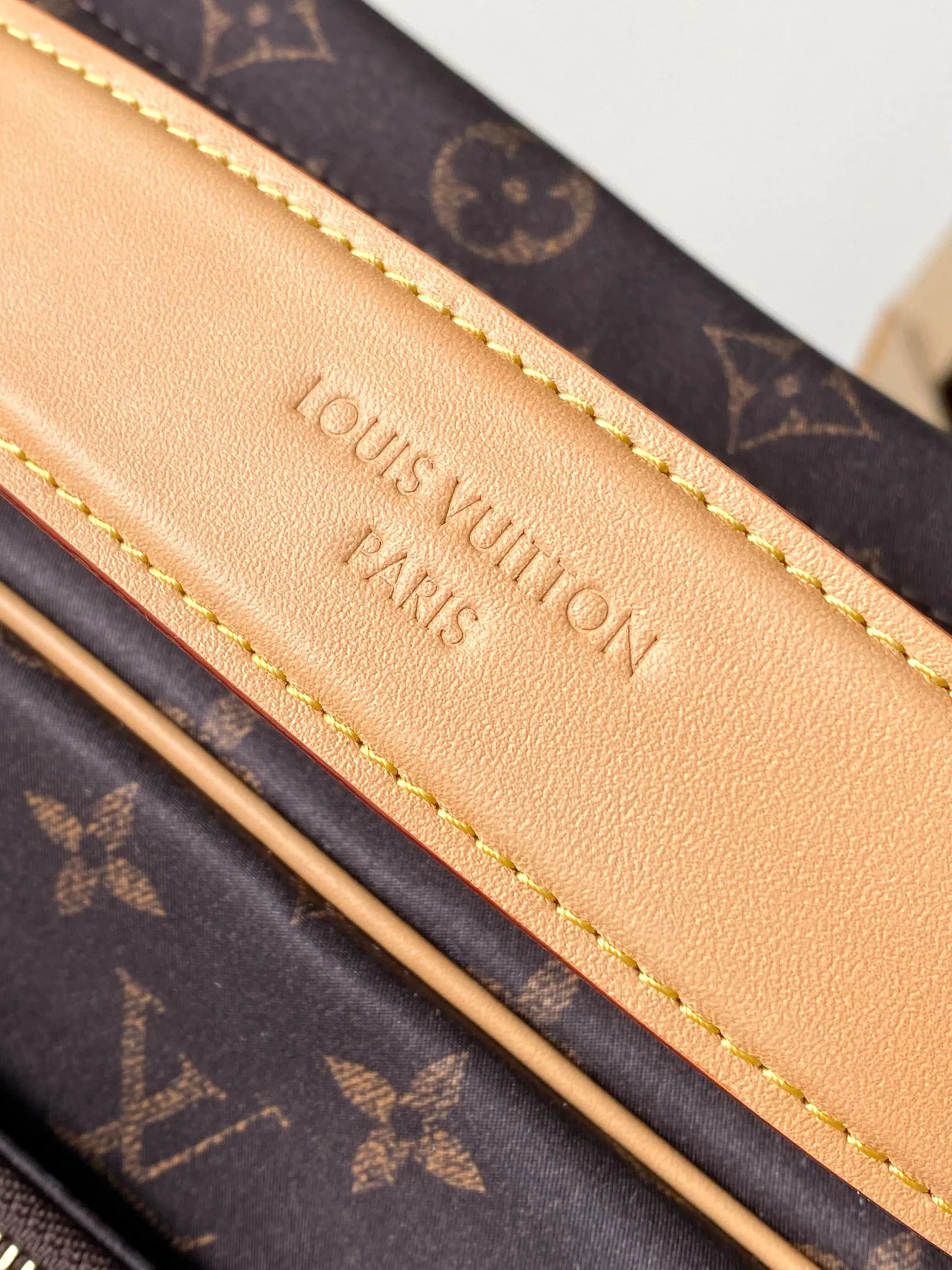 Классические Сумки Женские Louis Vuitton 18170489