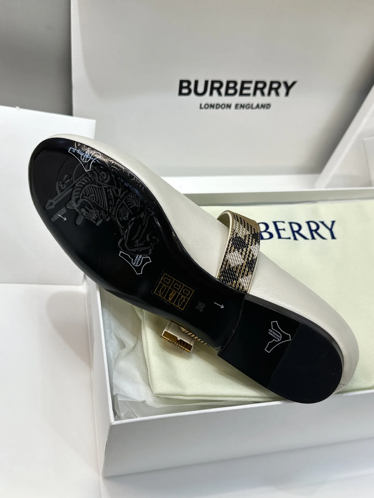Балетки Женские Burberry 18508236