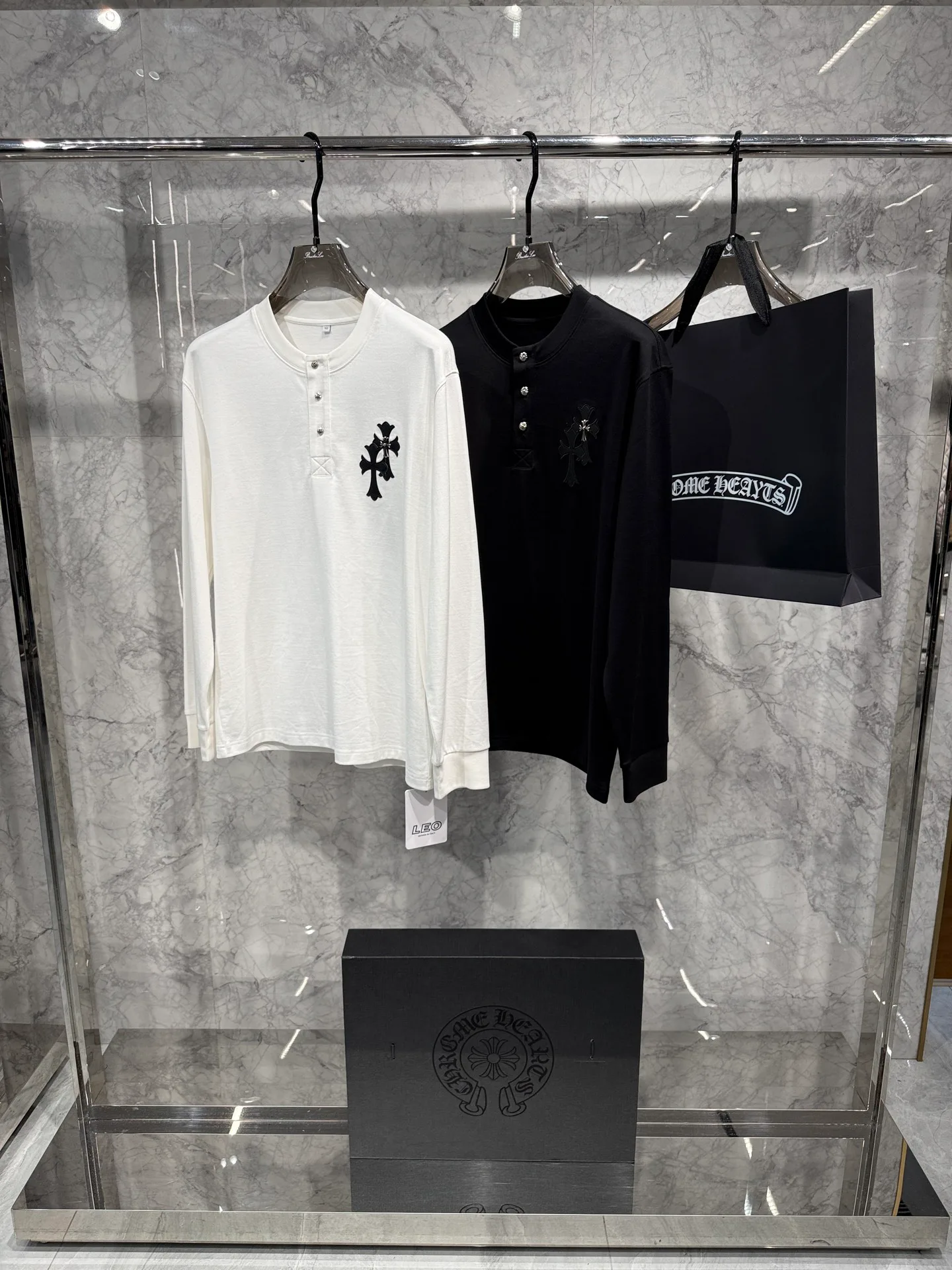 Футболки Женские Chrome Hearts 18510363
