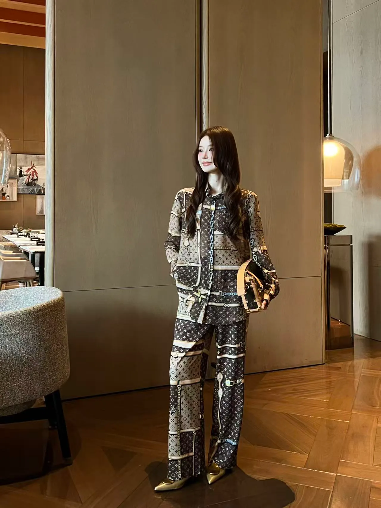 Рубашки Женские Louis Vuitton 1705480