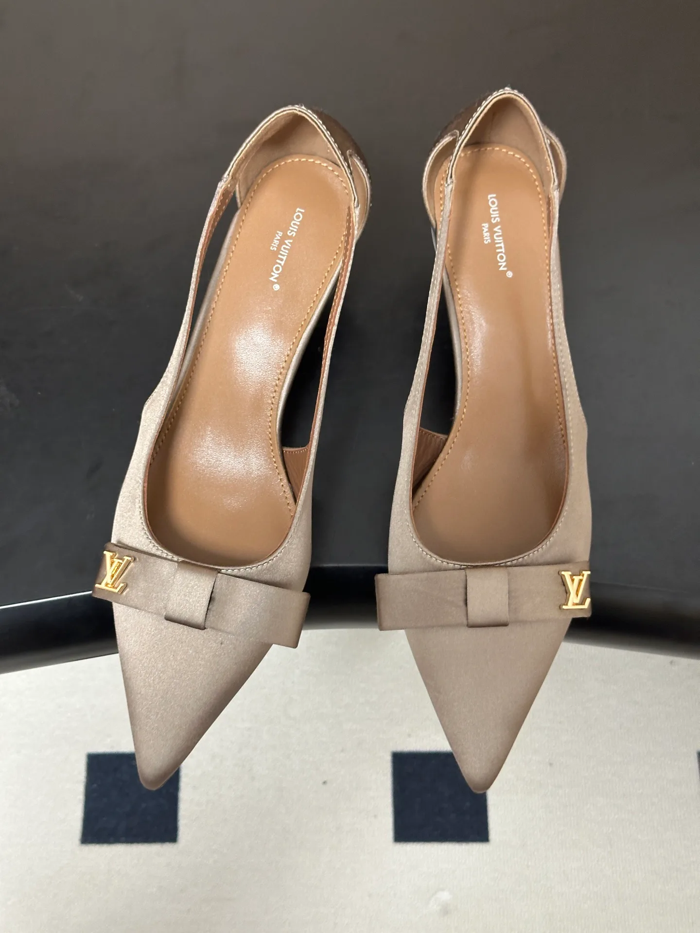 Туфли Женские Louis Vuitton 17768186