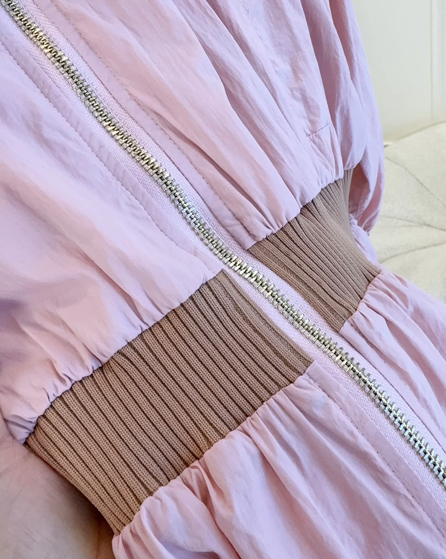 Куртки И Пуховики Женские Louis Vuitton 18923708