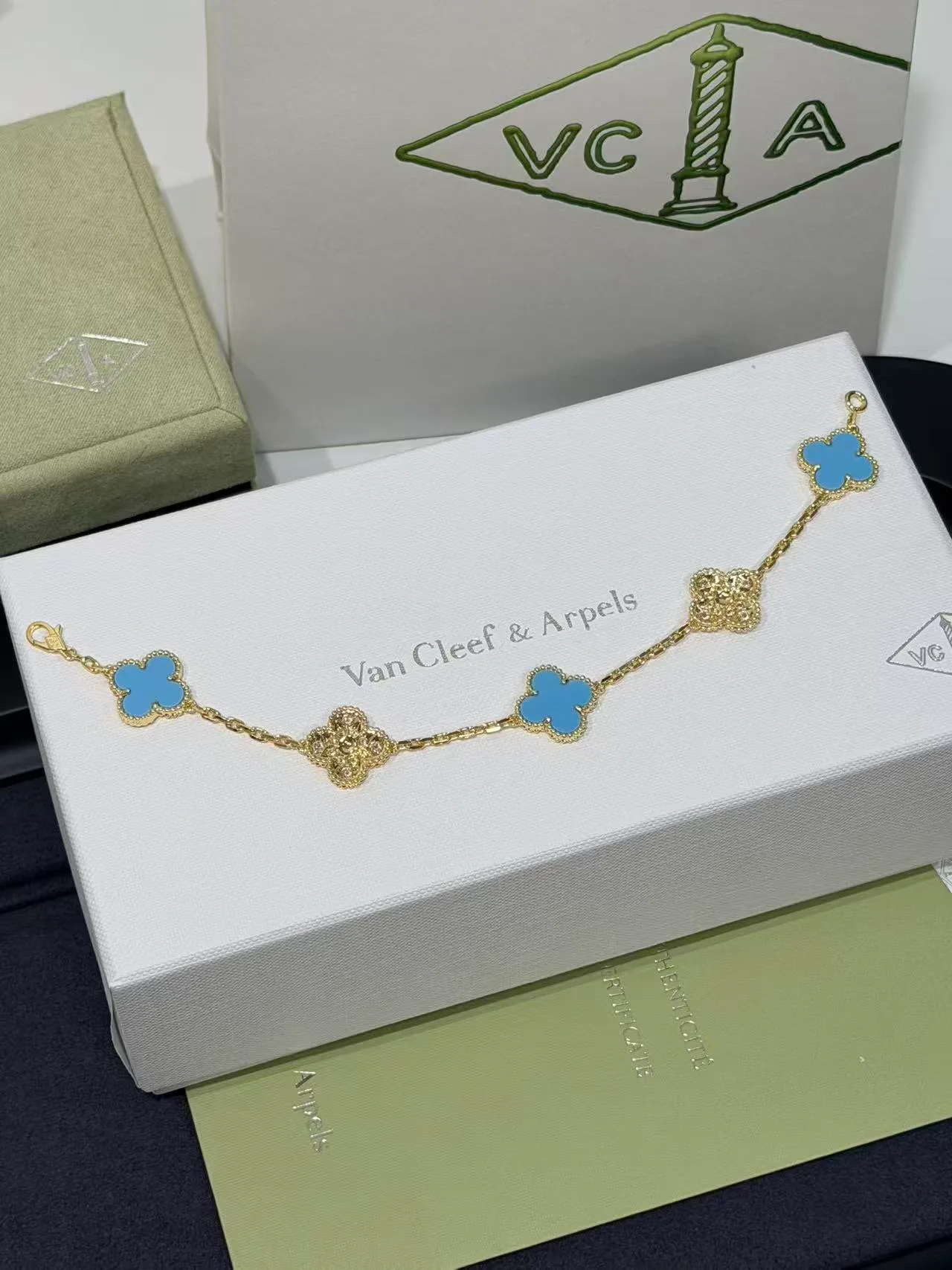 Бижутерия Van Cleef & Arpels 17841395