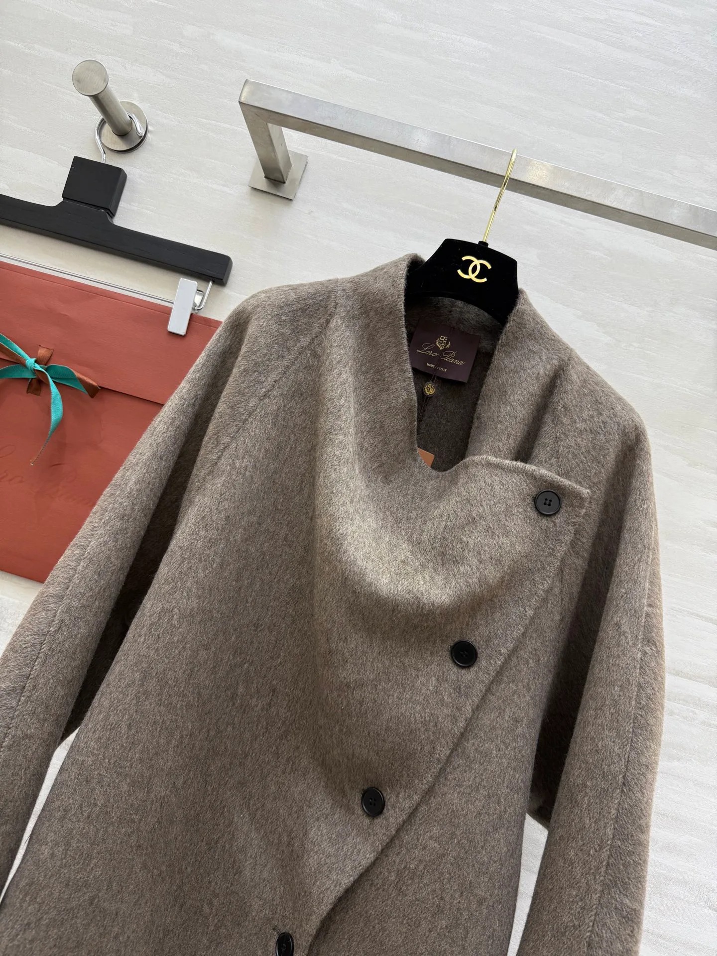Куртки И Пуховики Женские Loro Piana 600329