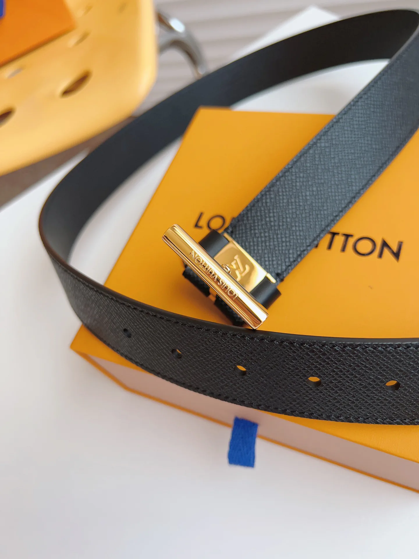Ремни Louis Vuitton 14066089