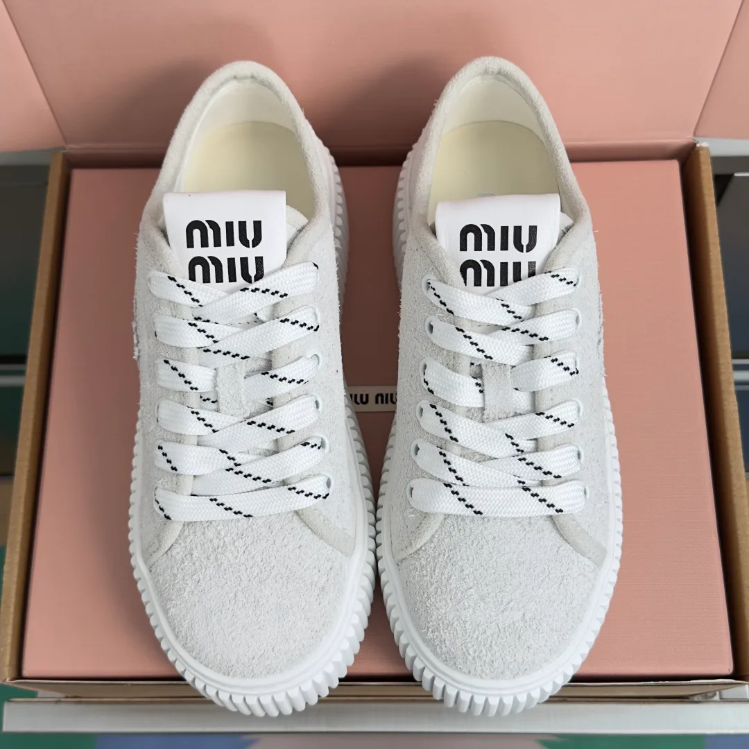 Кроссовки Женские Miu Miu 17950572