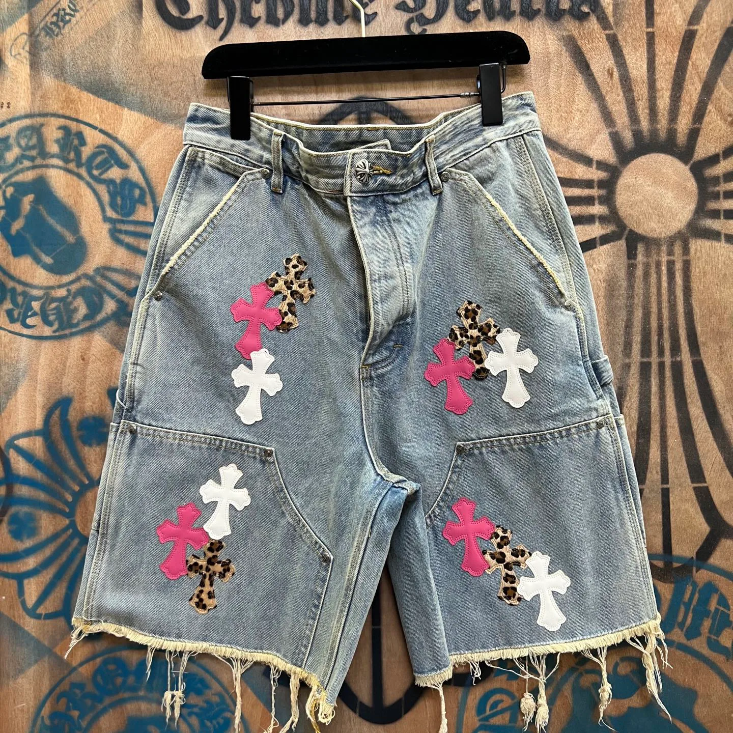 Шорты Женские Chrome Hearts 10941821