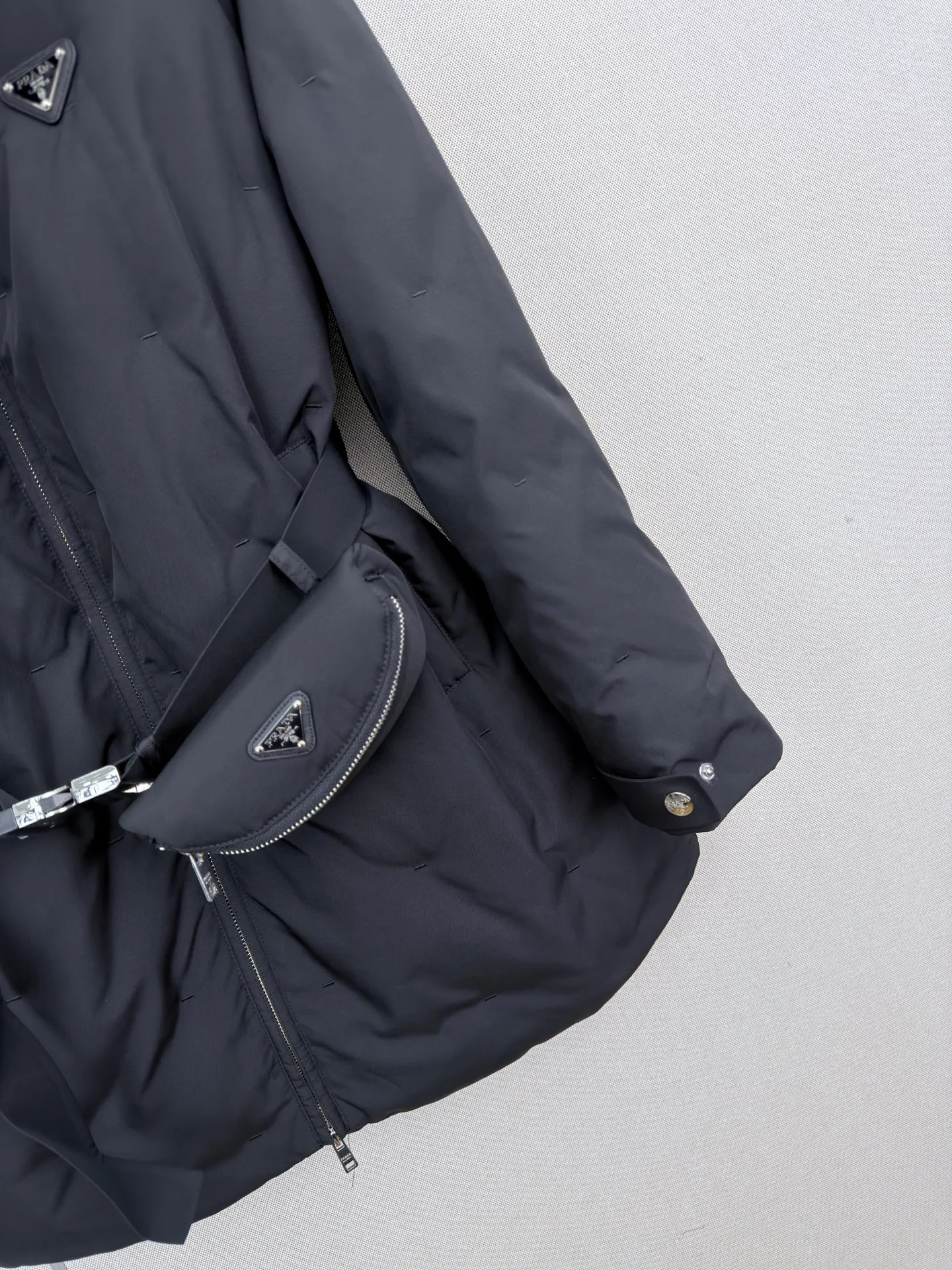 Куртки И Пуховики Женские Prada 18226283