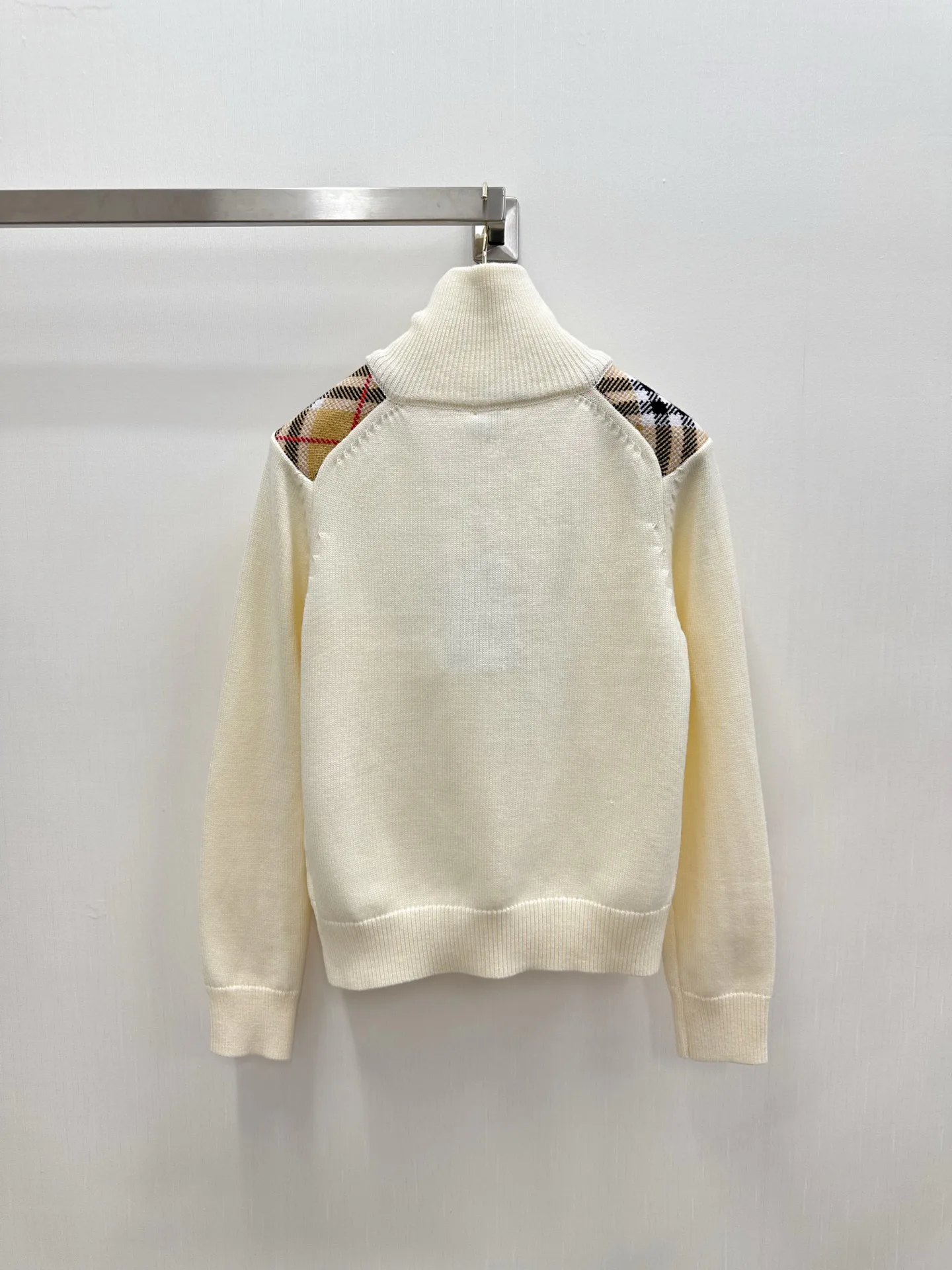 Куртки И Пуховики Женские Burberry 18761620
