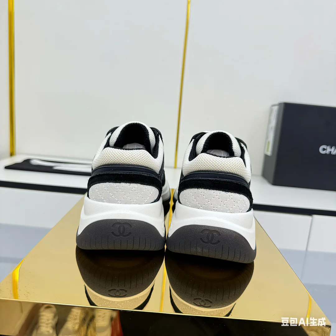 Кроссовки Женские Chanel 4502747