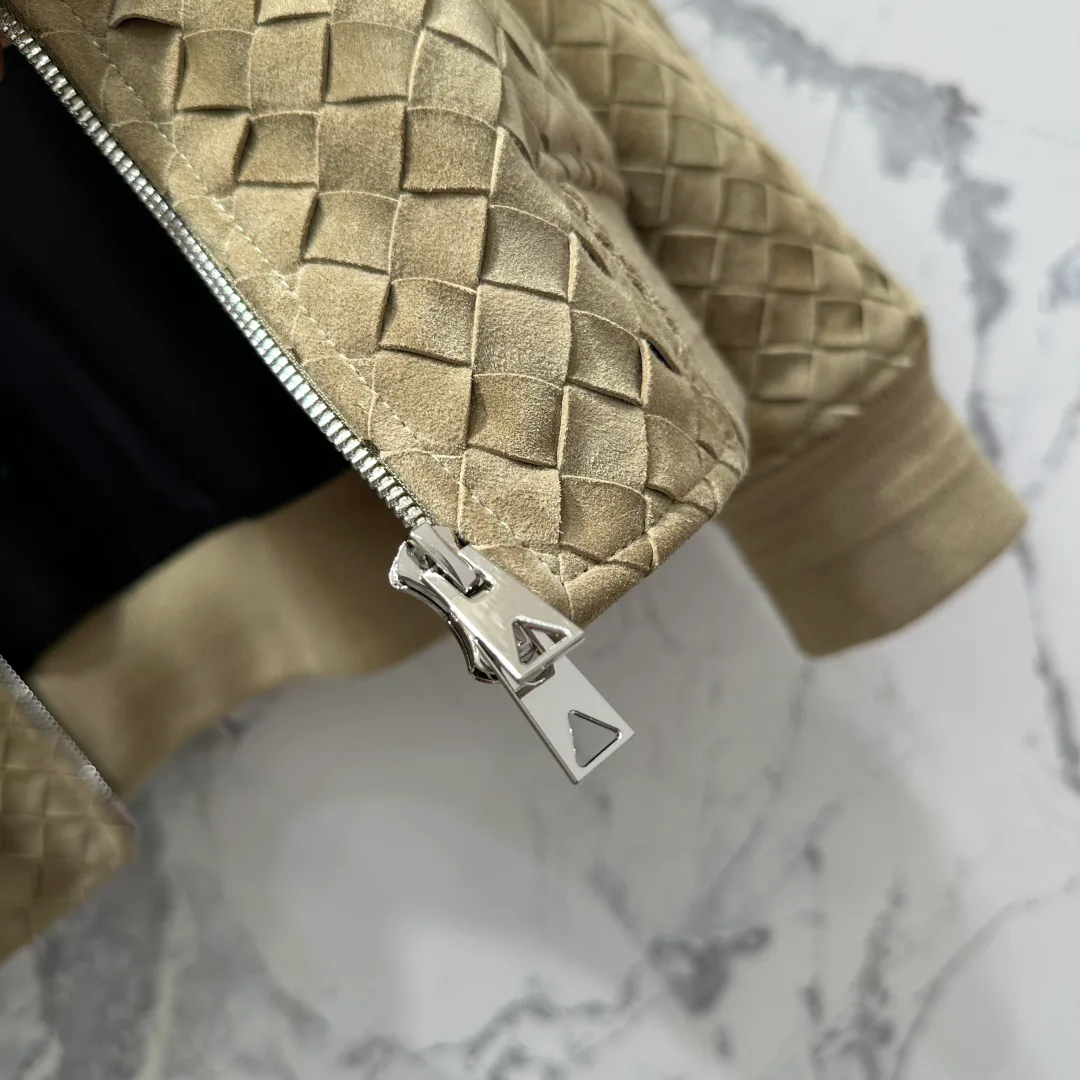 Кожаные Куртки И Дублёнки Женские Bottega Veneta 13309661
