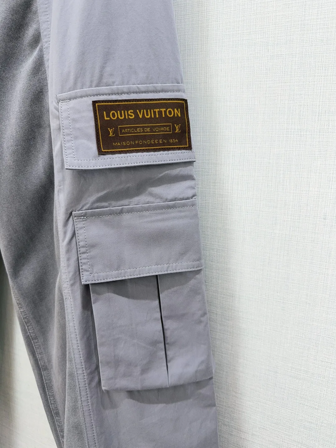Джинсы Женские Louis Vuitton 17585079