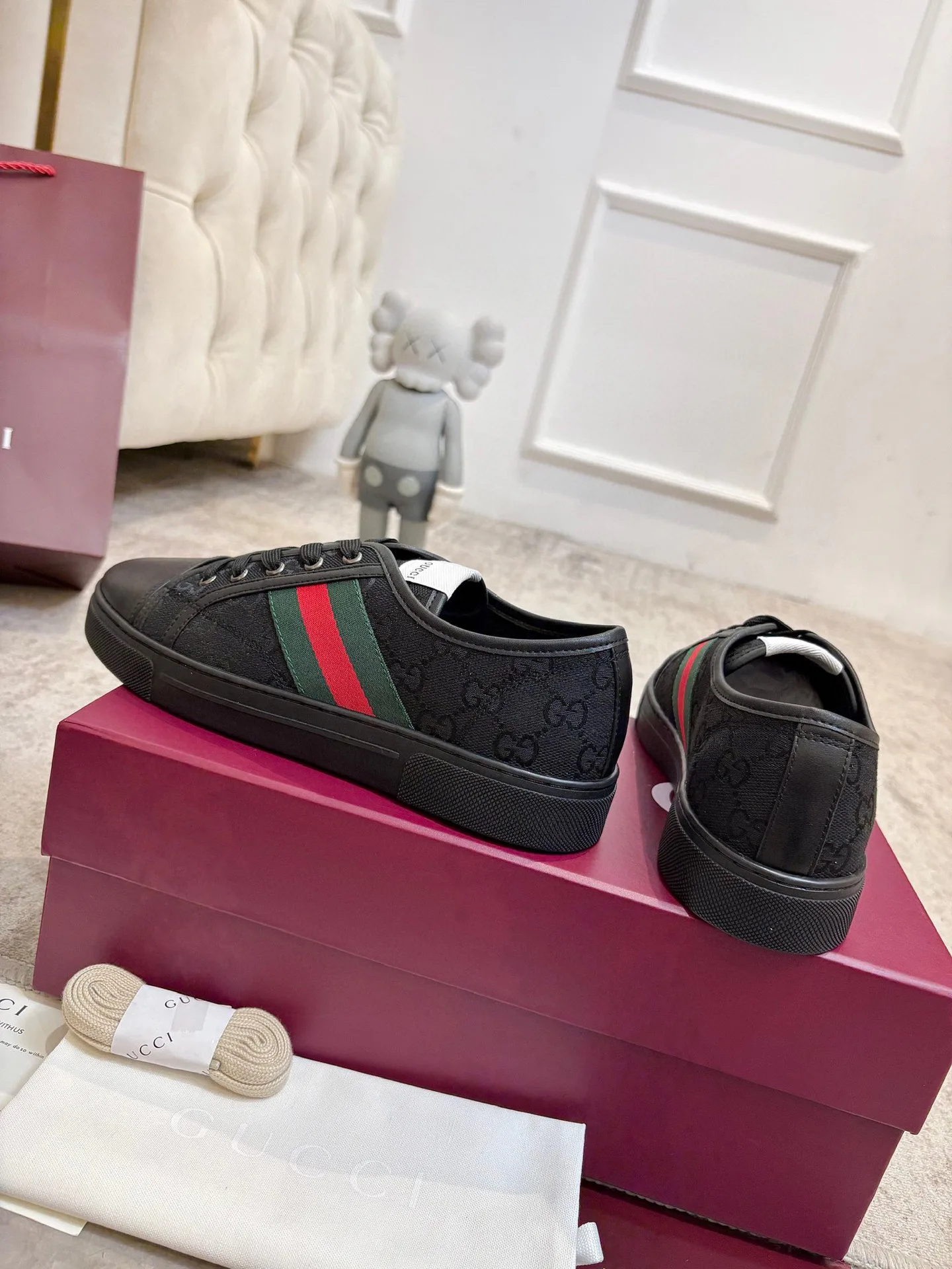 Кроссовки Женские Gucci 18901600