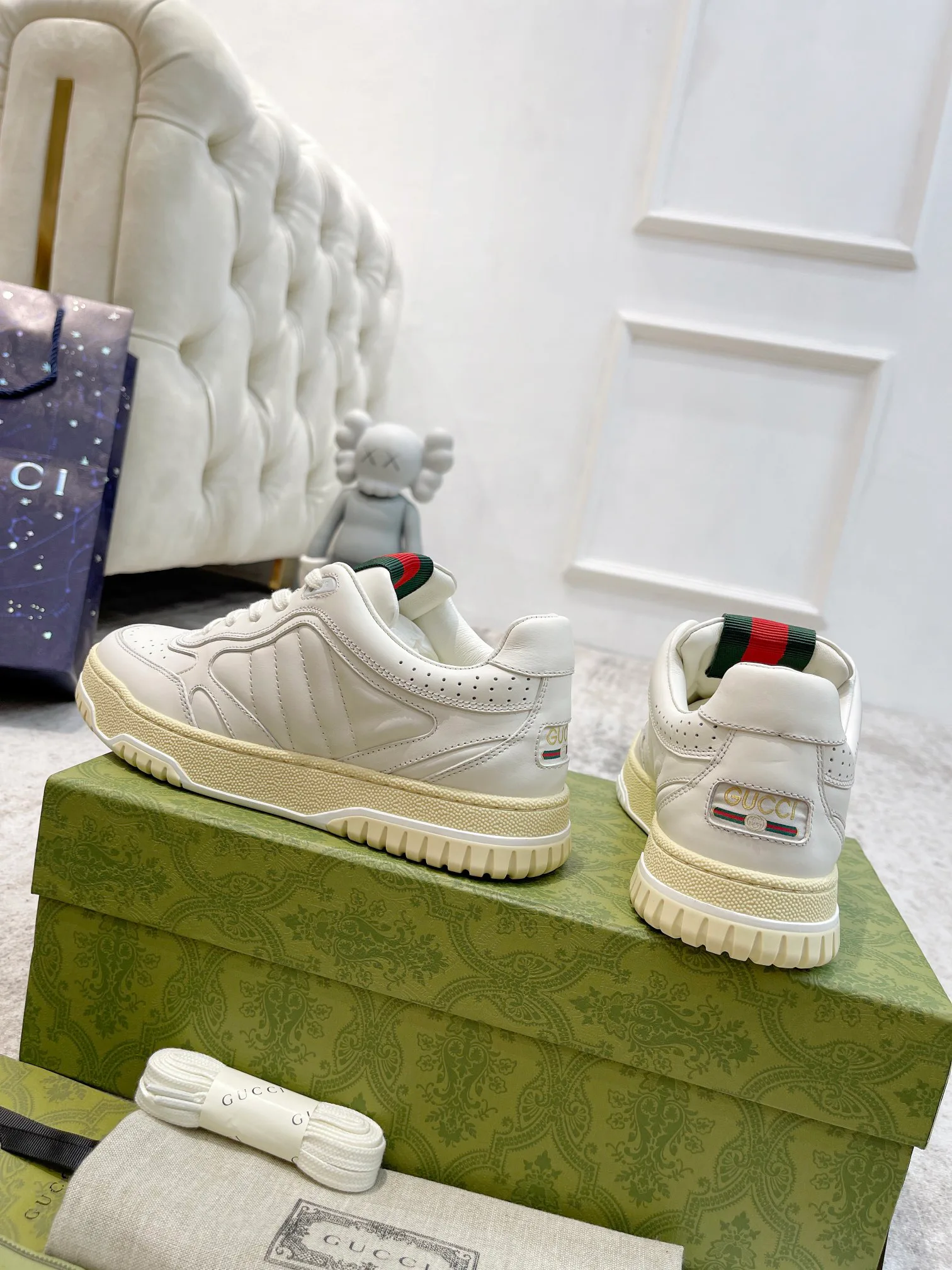 Кроссовки Женские Gucci 944904