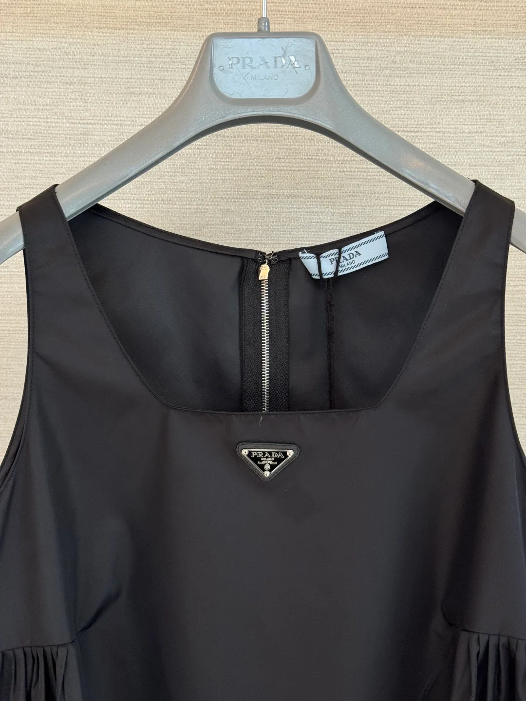 Платья Женские Prada 17289905