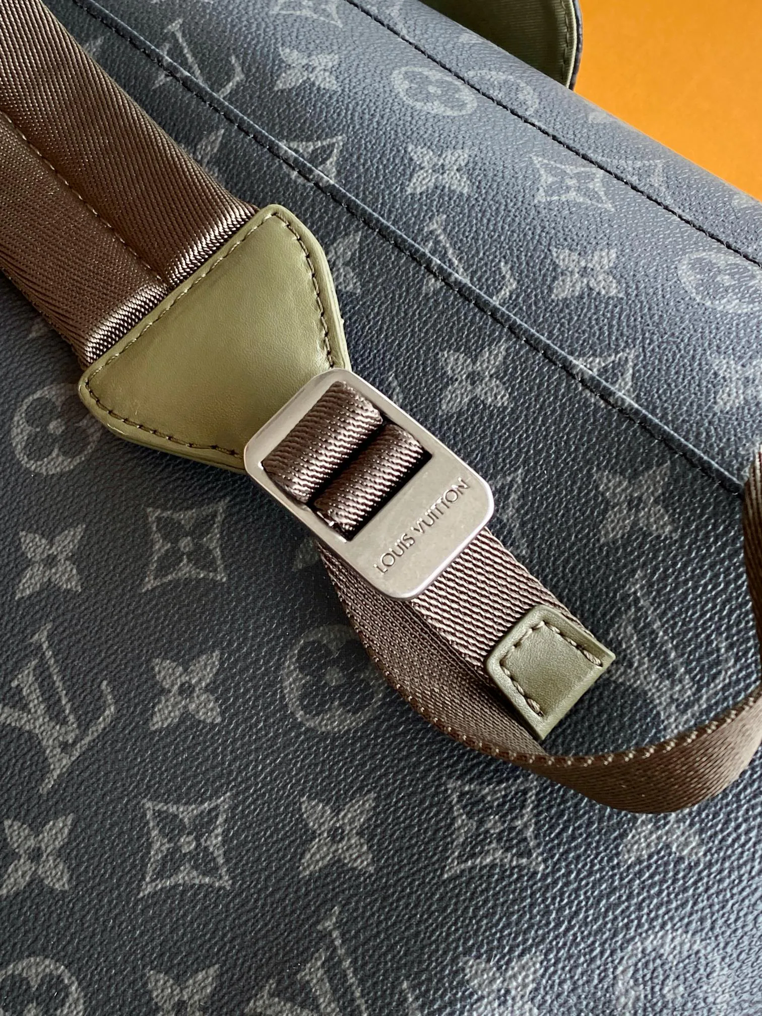 Рюкзаки Женские Louis Vuitton 17483338