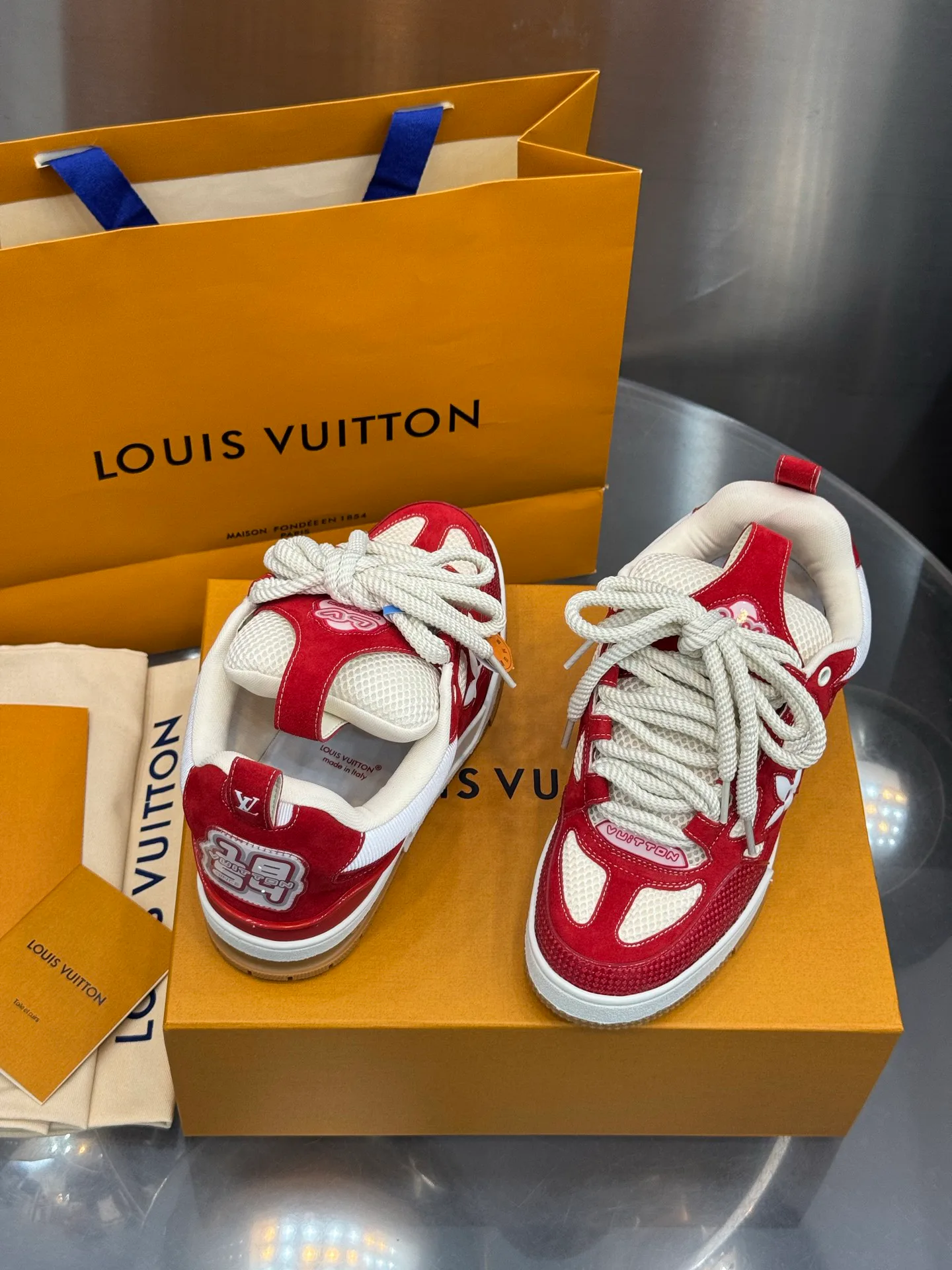 Кроссовки Мужские Louis Vuitton 19073408