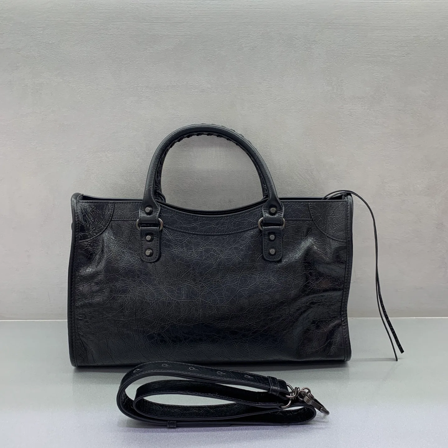 Классические Сумки Женские Balenciaga 13363950