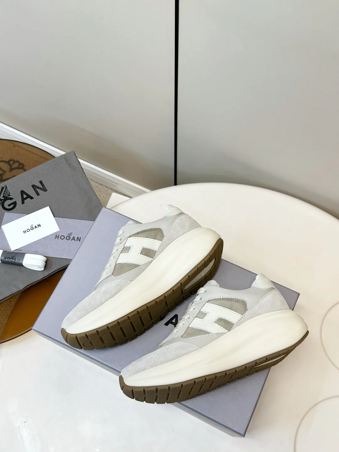 Кроссовки Женские Hogan 12835310