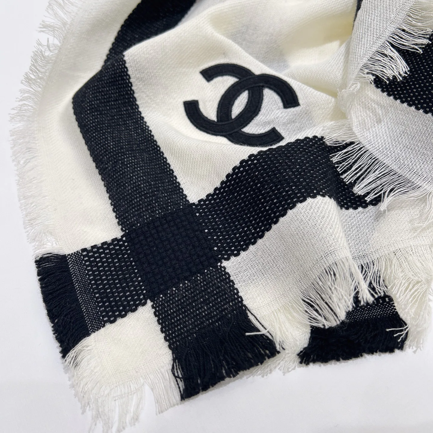 Шарфы Chanel 17099162
